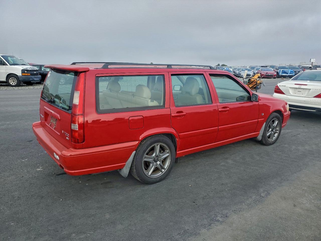 1999 Volvo V70 R Red vin: YV1LV62D7X2565971