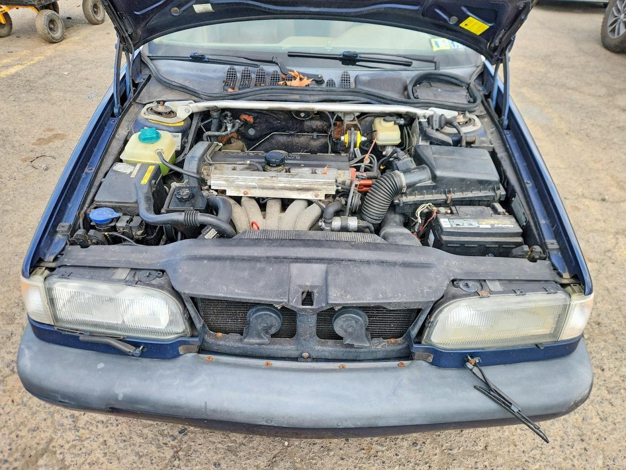 1994 Volv 850 Blue vin: YV1LW5503R2035662