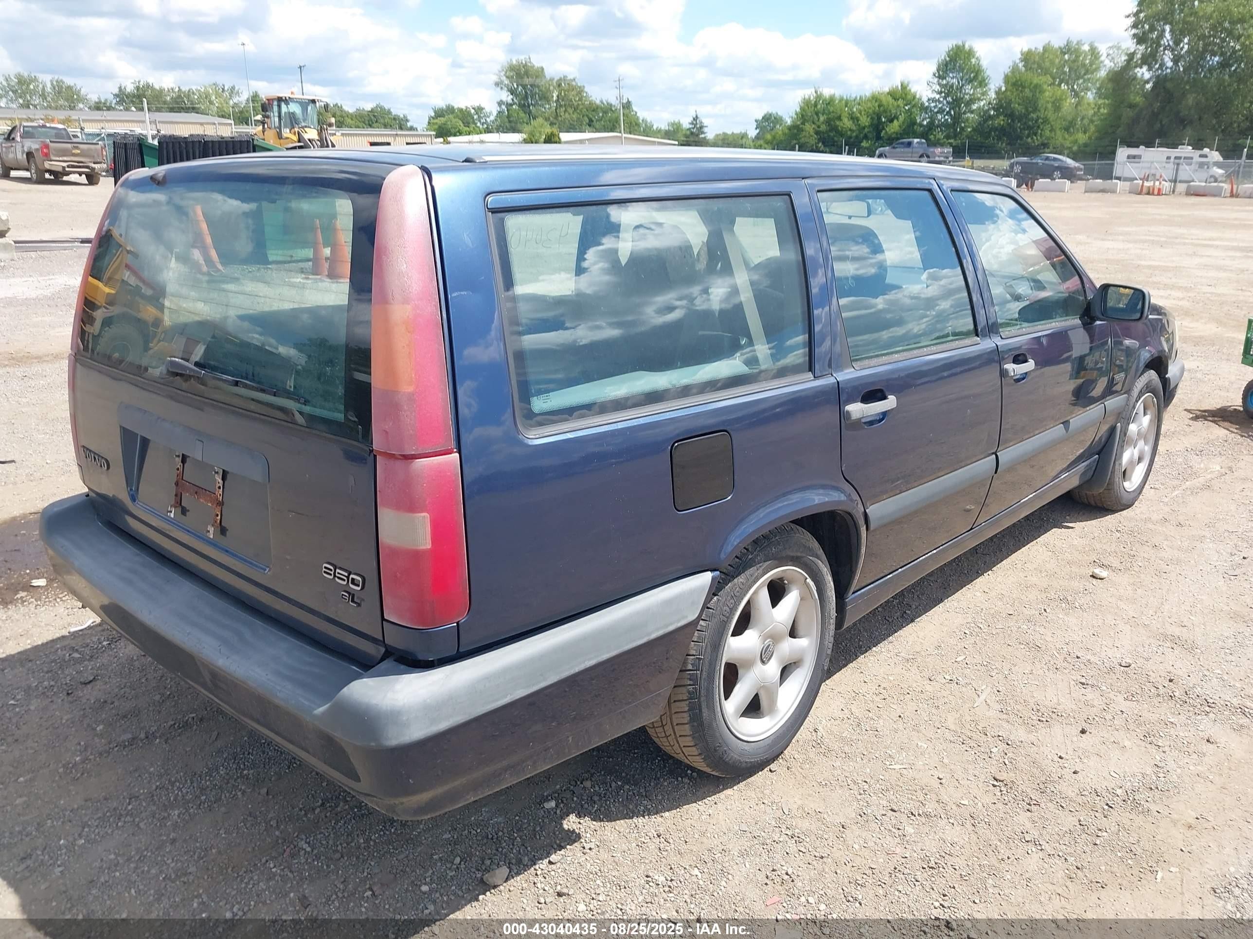 1995 Volvo 850 Glt Blue vin: YV1LW5513S2106843