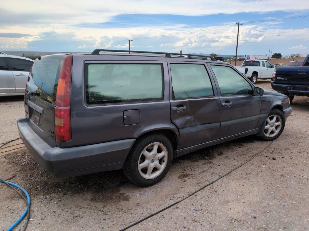 1995 Volvo 850 Base Purple vin: YV1LW5539S2121185