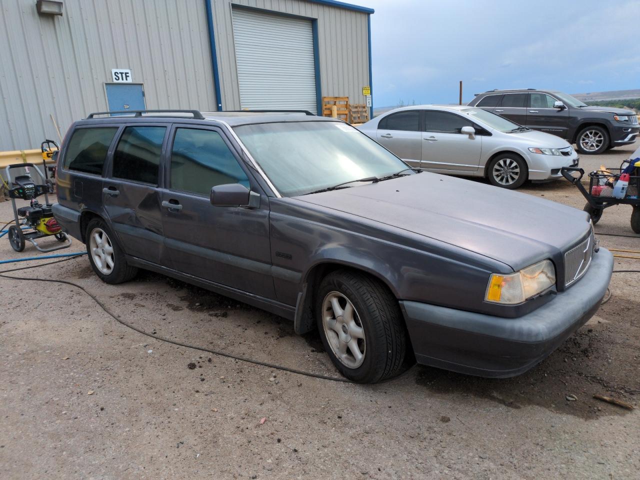 1995 Volvo 850 Base Purple vin: YV1LW5539S2121185