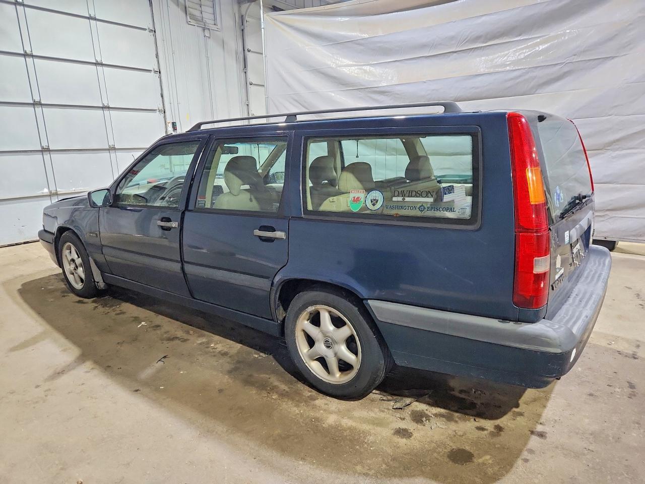 1997 Volvo 850 Blue vin: YV1LW5542V2309799