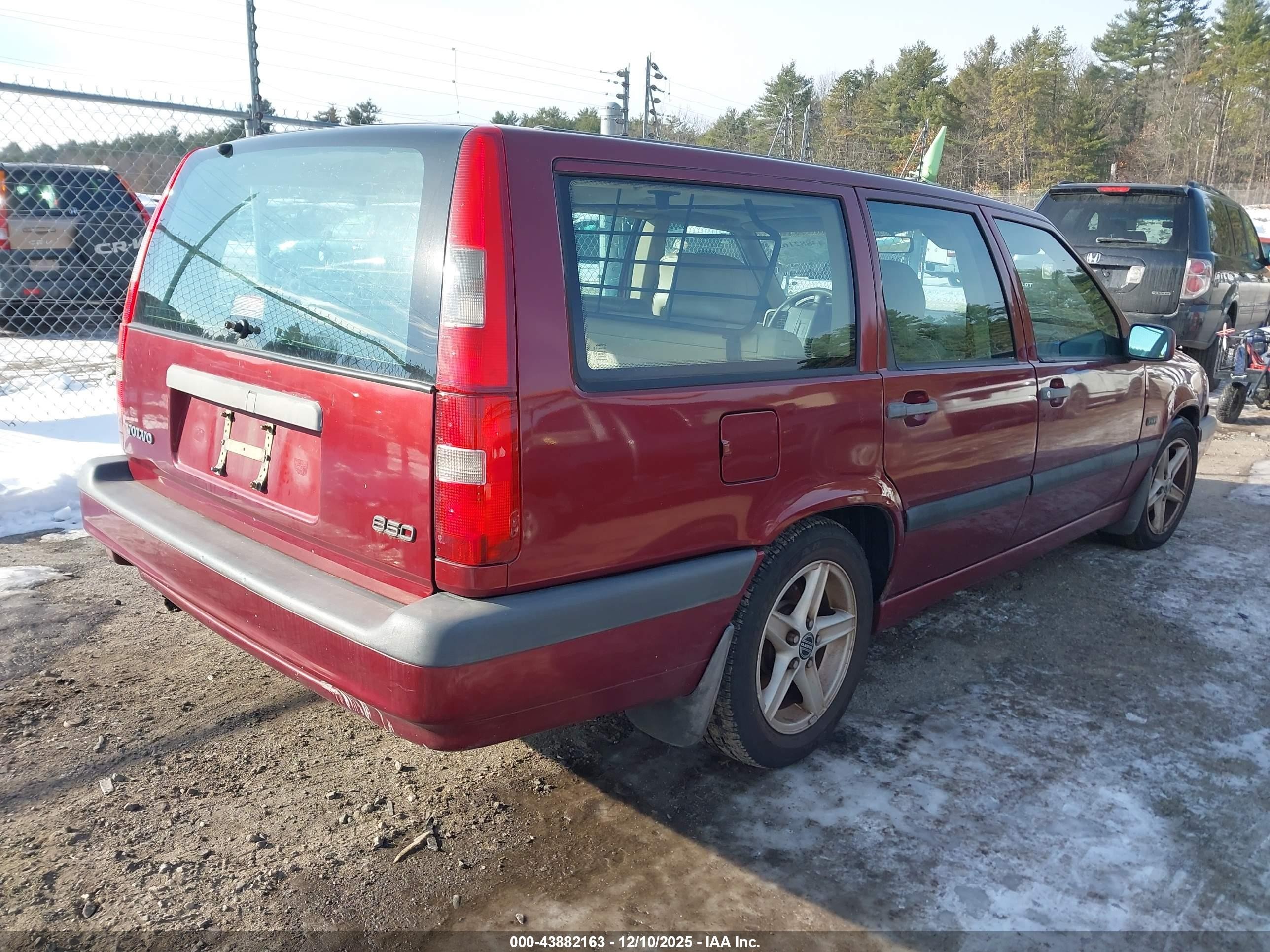 1997 Volvo 850 Gt Red vin: YV1LW5546V2334656