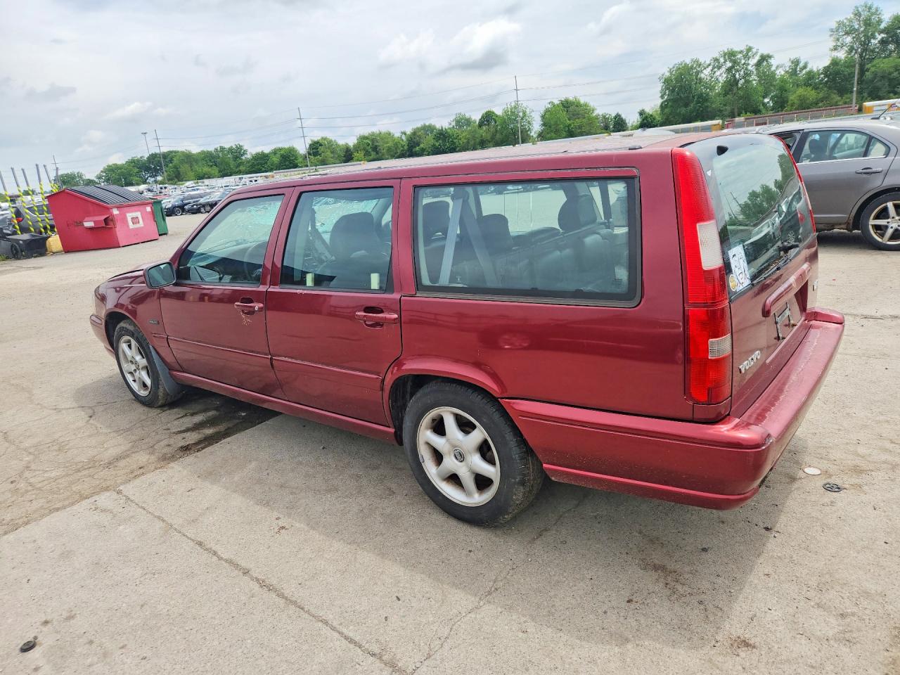 1998 Volvo V70 Burgundy vin: YV1LW5548W2359737