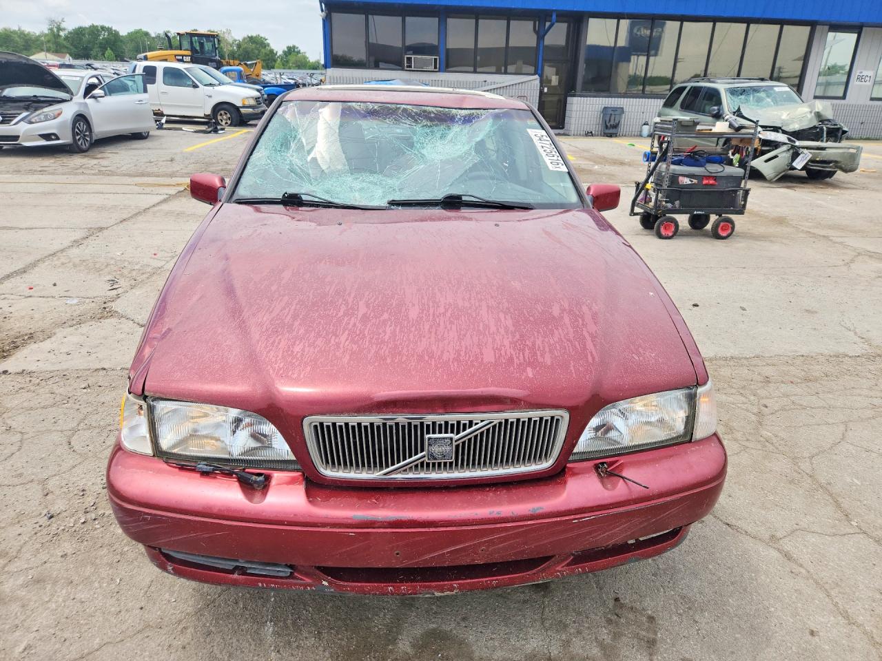 1998 Volvo V70 Burgundy vin: YV1LW5548W2359737