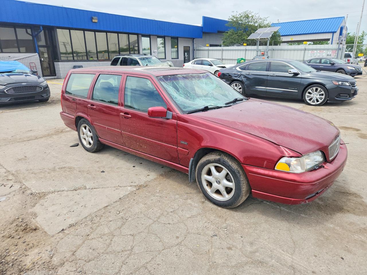 1998 Volvo V70 Burgundy vin: YV1LW5548W2359737