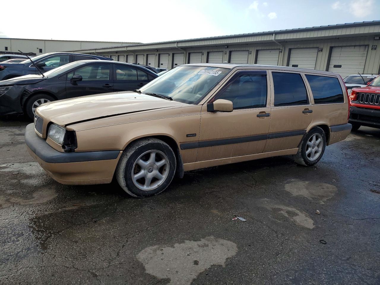 YV1LW554XT2172107