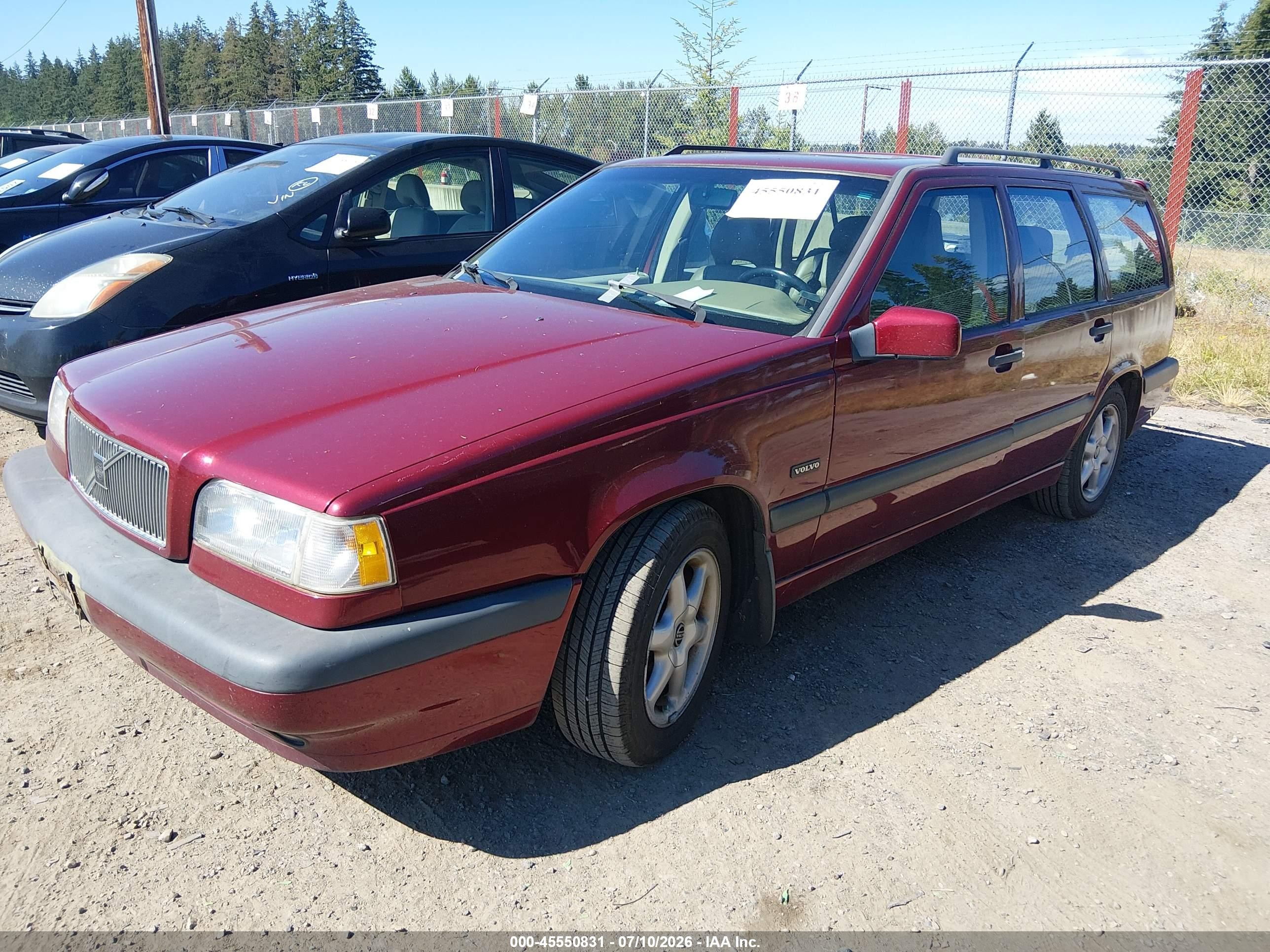 1997 Volvo 850 Gt Red vin: YV1LW554XV2337575