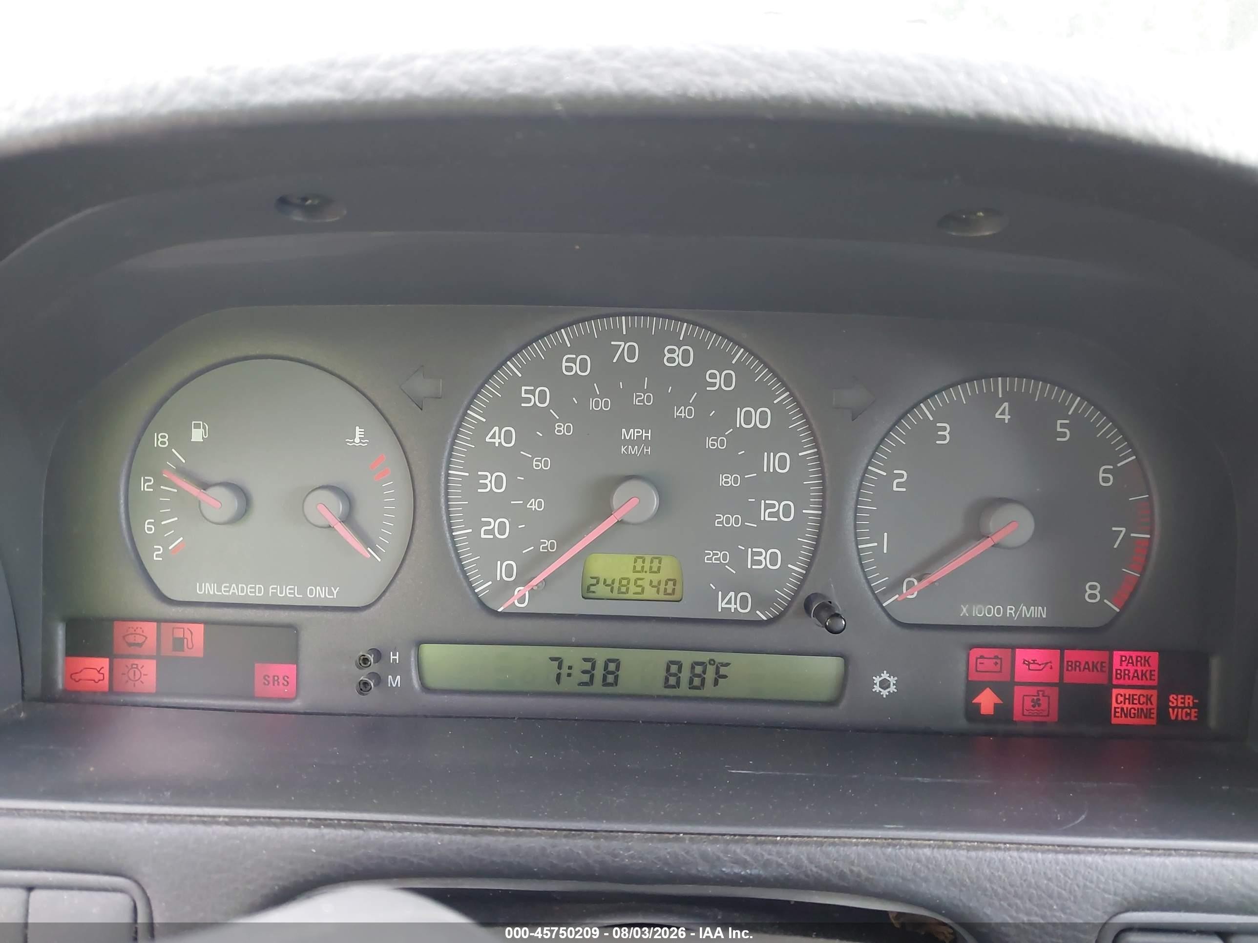 1998 Volvo V70   Серебряный vin: YV1LW5577W3474902