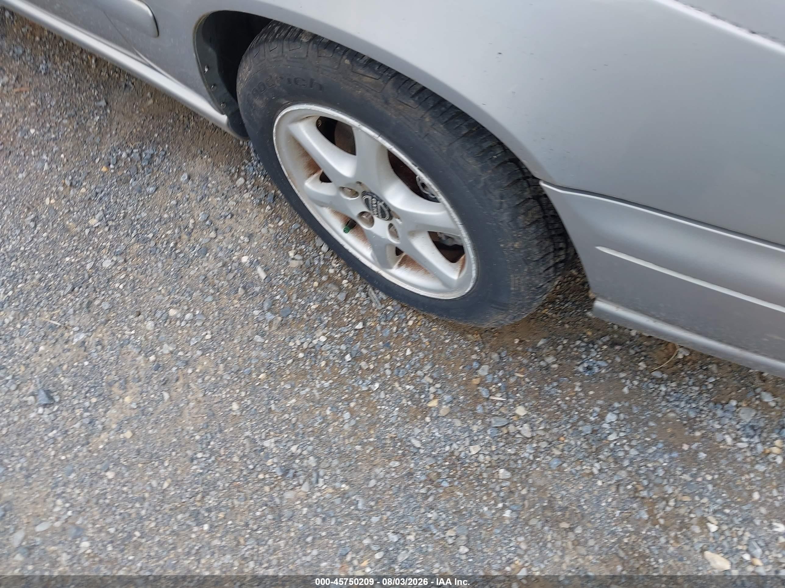 1998 Volvo V70   Серебряный vin: YV1LW5577W3474902