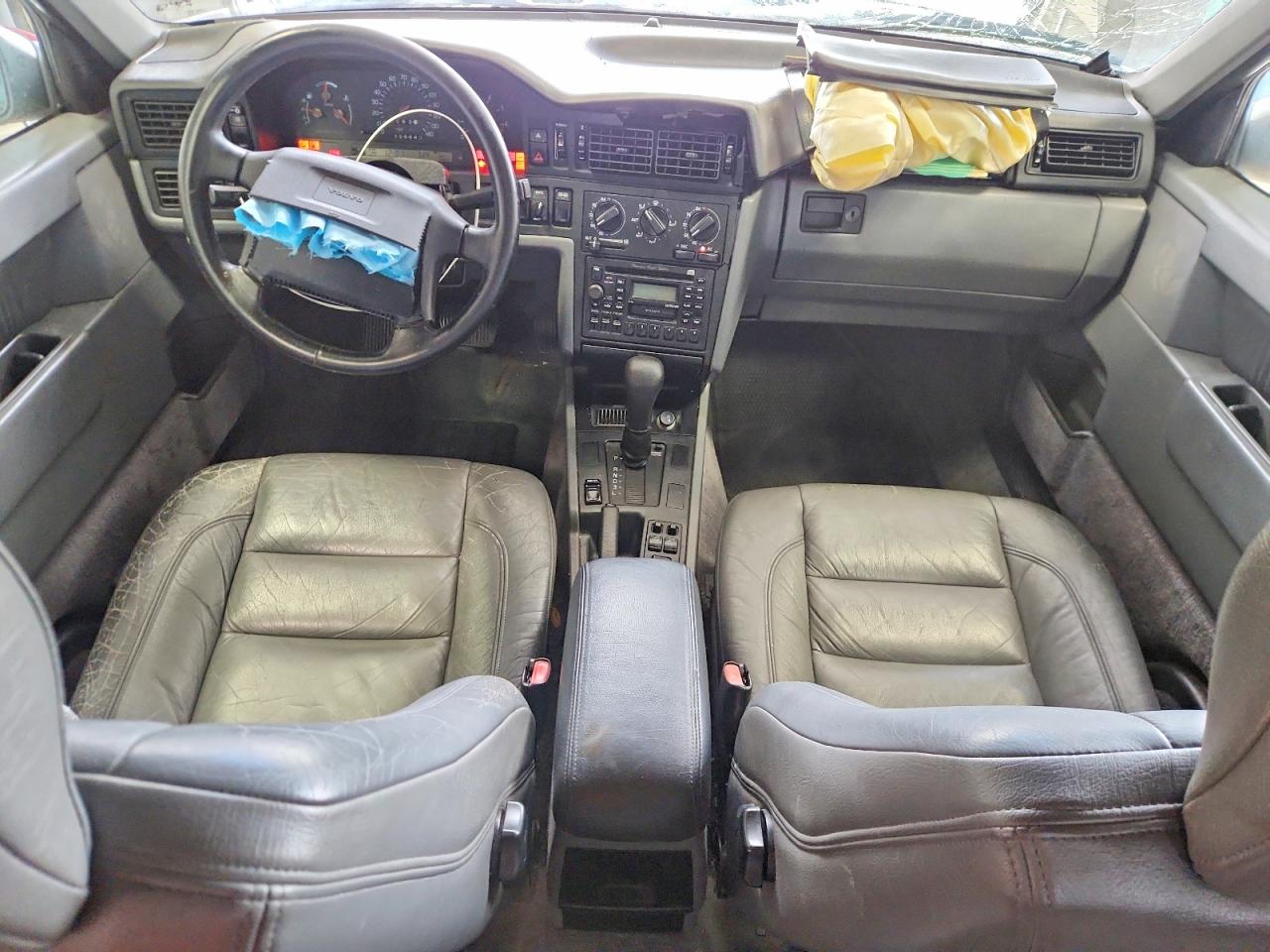 1997 Volvo 850 4d T5 White vin: YV1LW5728V2323816