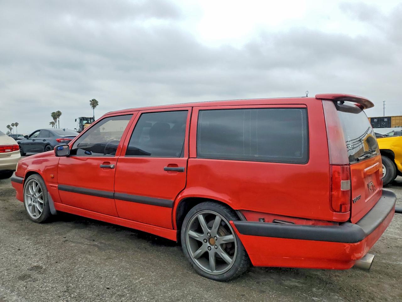 1996 Volvo 850 R Red vin: YV1LW5826T2225573