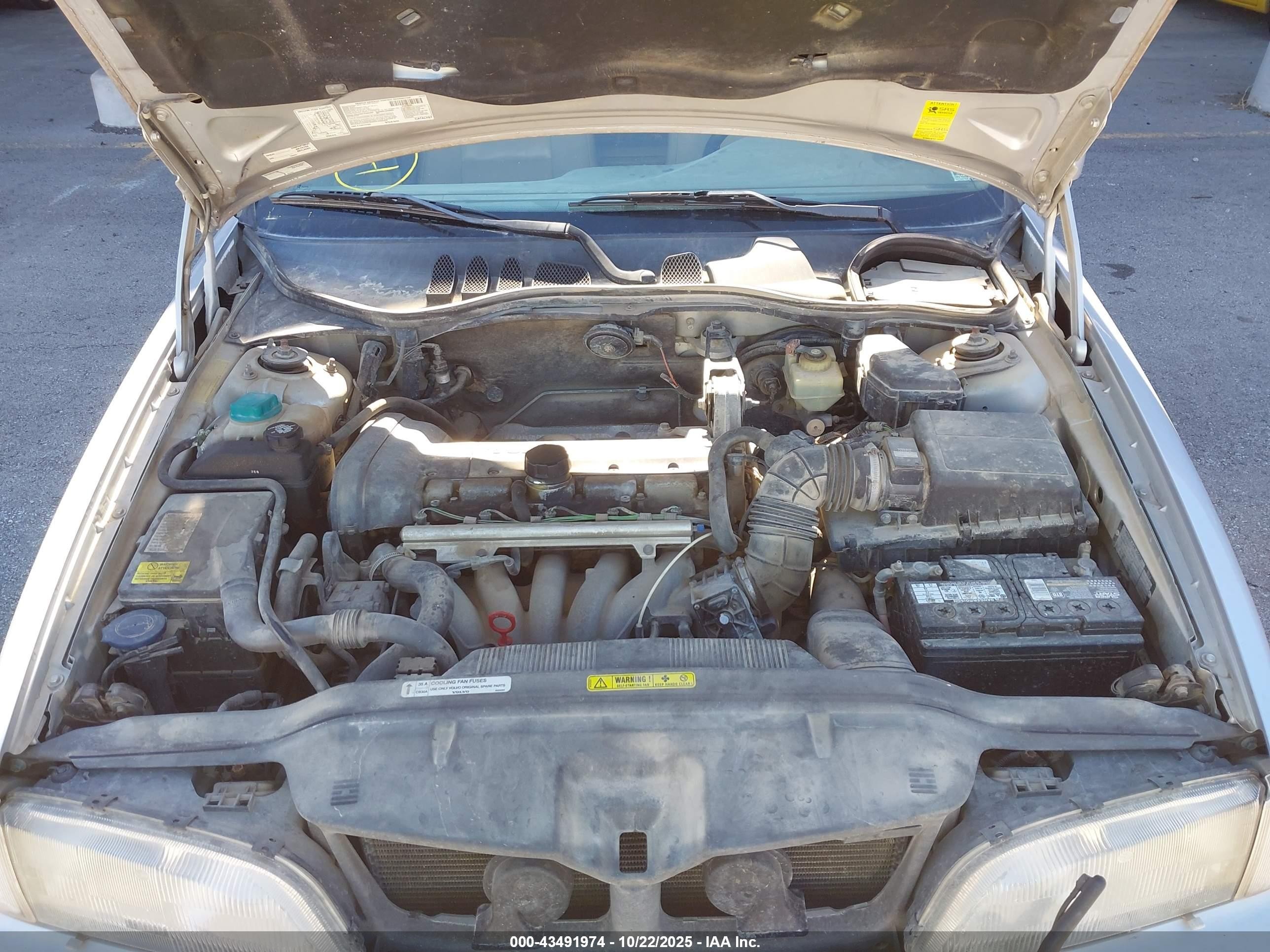 2000 Volvo V70 Se Серебряный vin: YV1LW61J8Y2732179