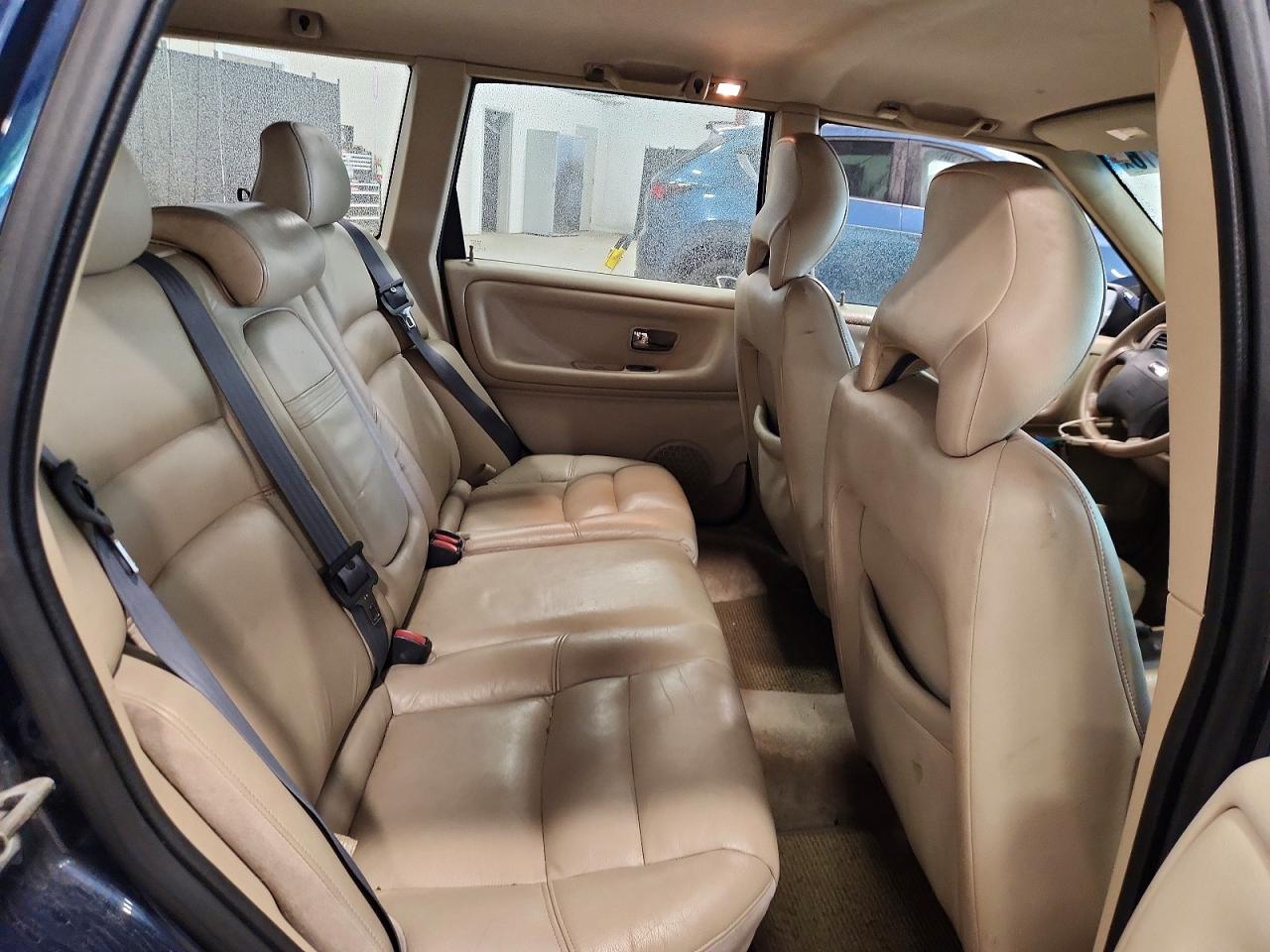 1998 Volvo V70 Xc Blue vin: YV1LZ5646W2494754