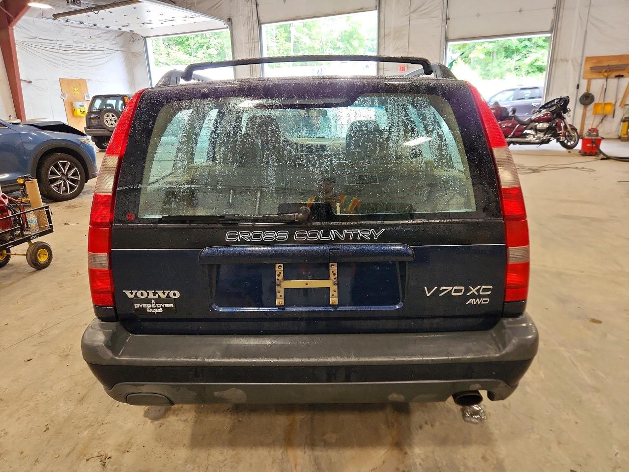 1998 Volvo V70 Xc Blue vin: YV1LZ5646W2494754