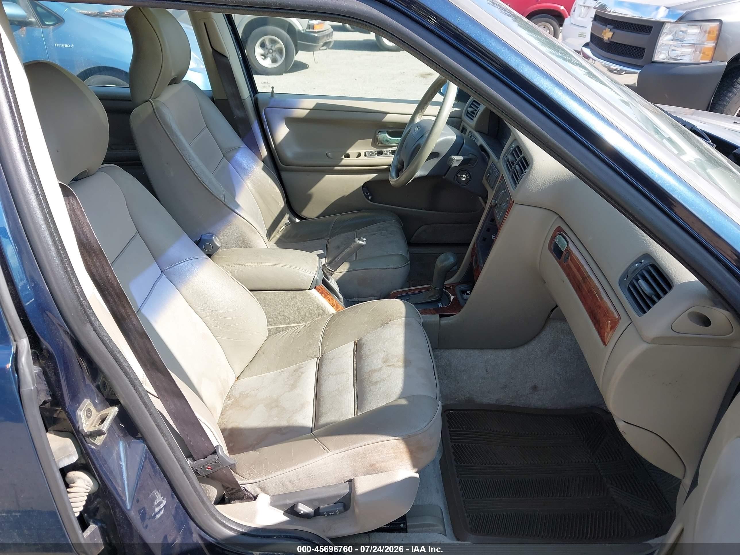 1998 Volvo V70 Awd Dark Blue vin: YV1LZ564XW2440440