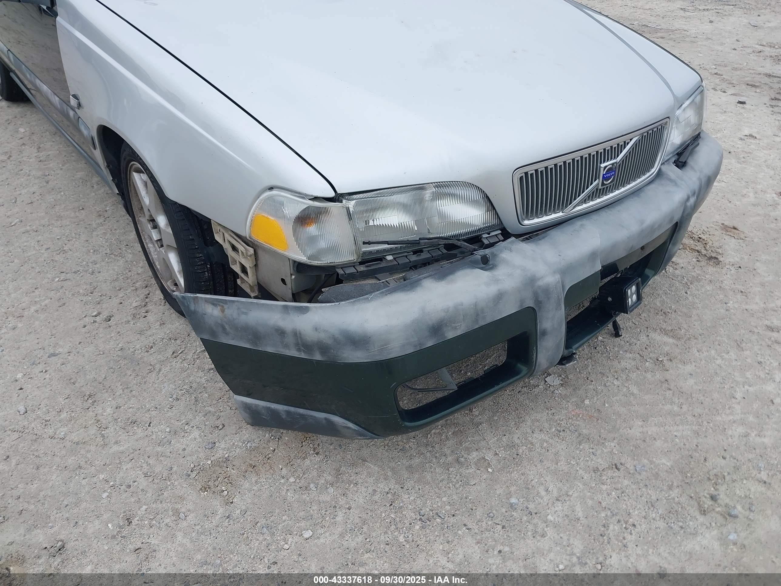 1999 Volvo V70 Xc Green vin: YV1LZ56D3X2608789