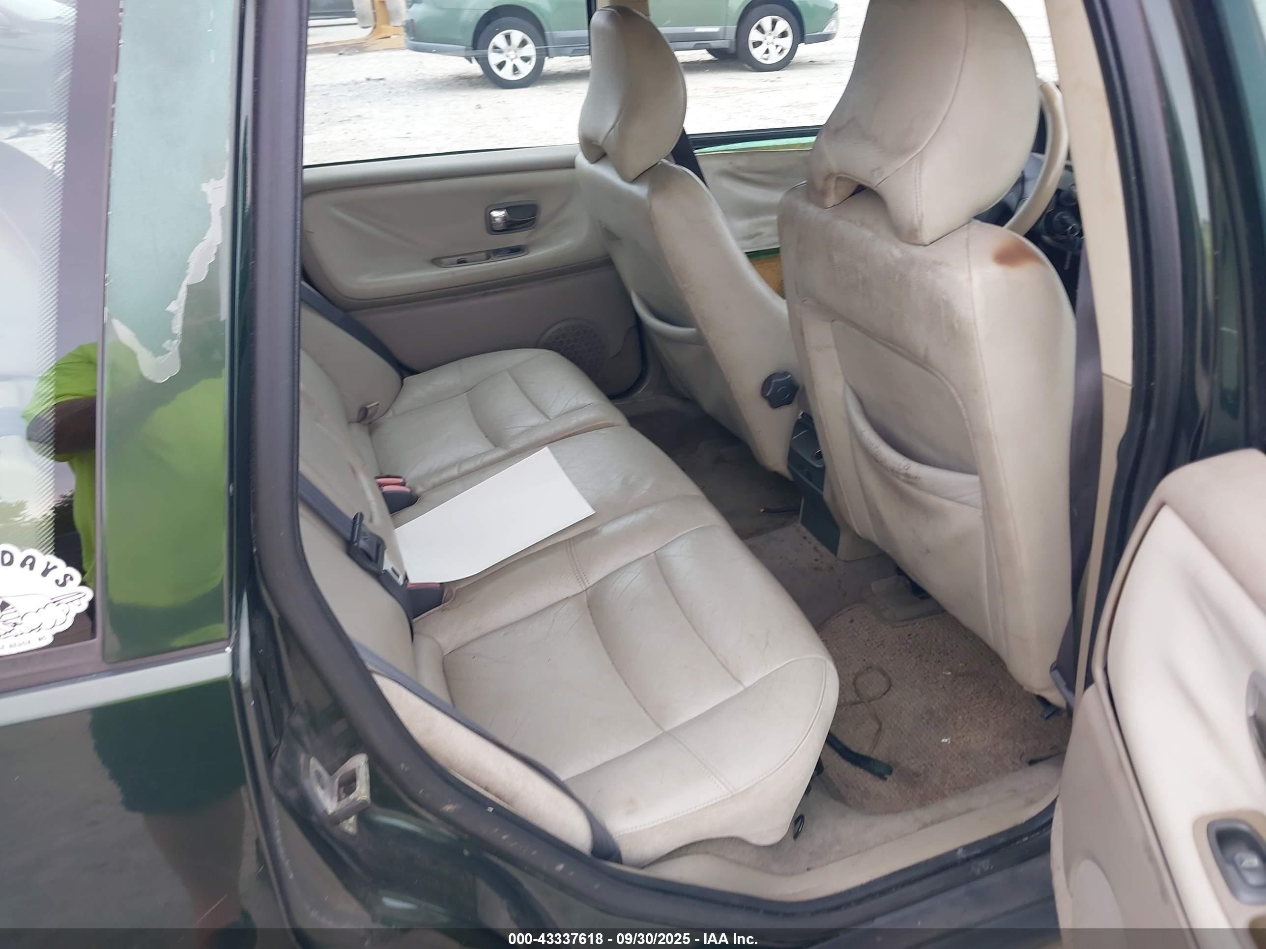 1999 Volvo V70 Xc Green vin: YV1LZ56D3X2608789