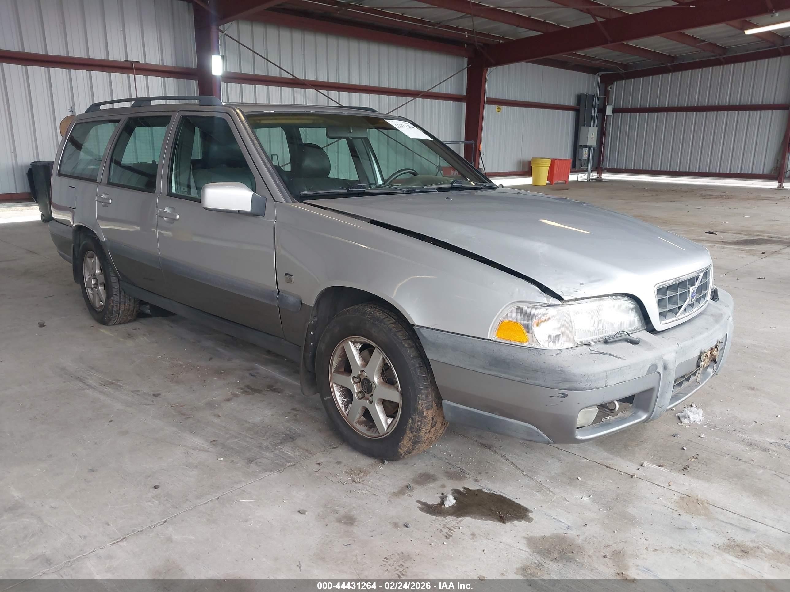 1999 Volvo V70 Xc Silver vin: YV1LZ56D3X2617721