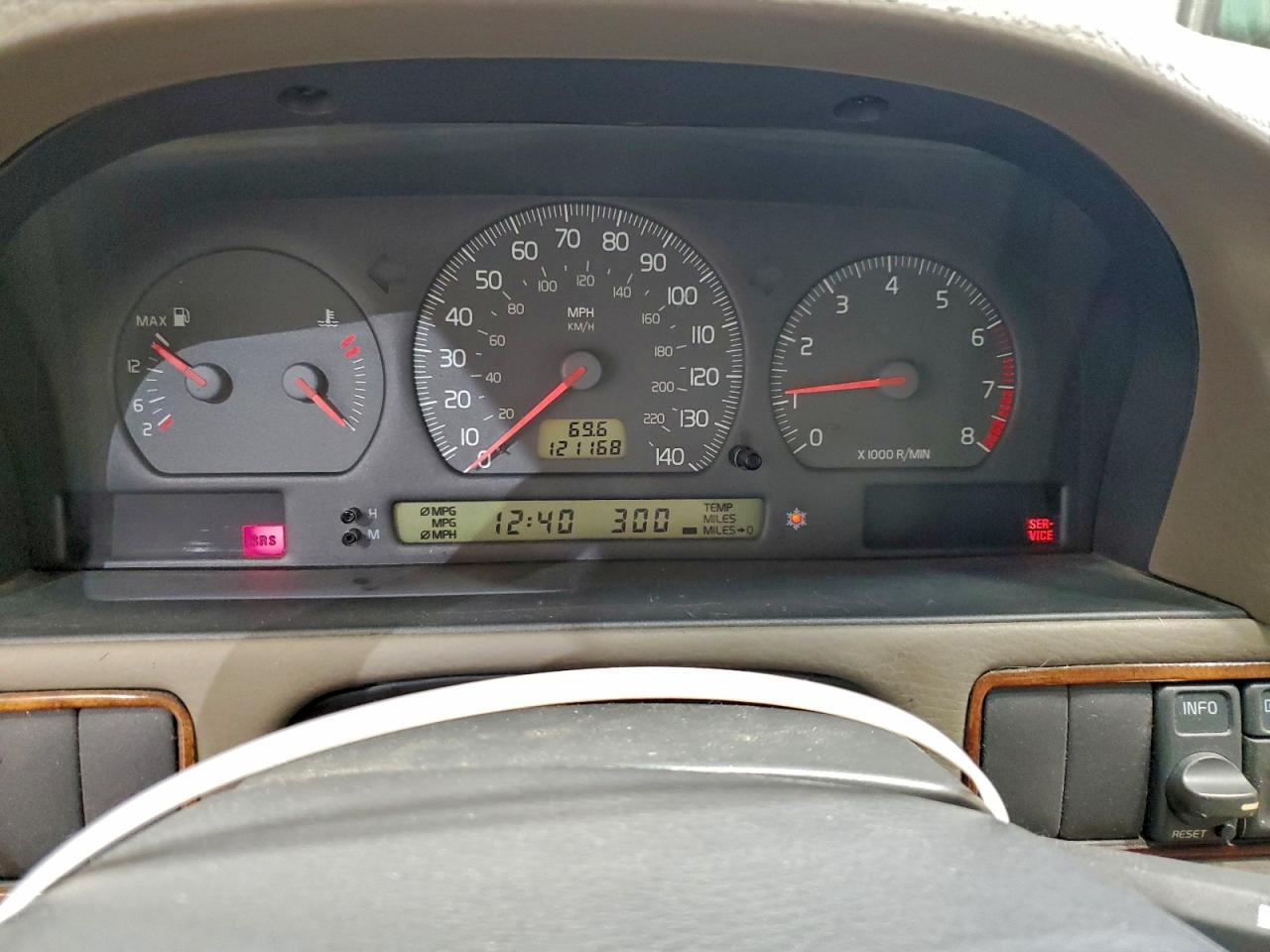 1999 Volvo V70 Xc Green vin: YV1LZ56D4X2618313