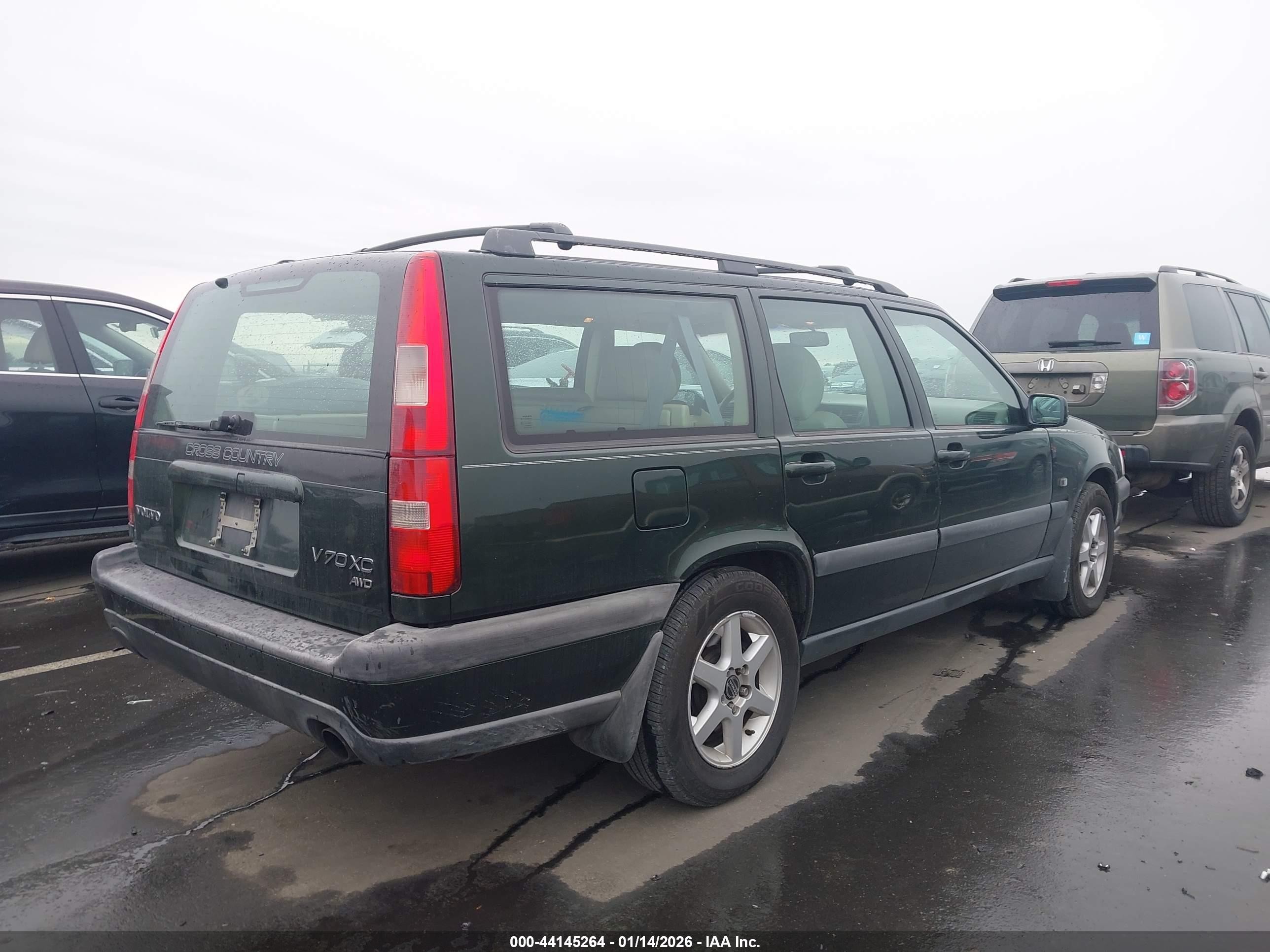 1999 Volvo V70 Xc Green vin: YV1LZ56D6X2622153