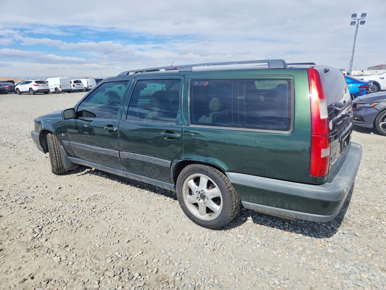 2000 Volvo V70 Xc Green vin: YV1LZ56D6Y2738809