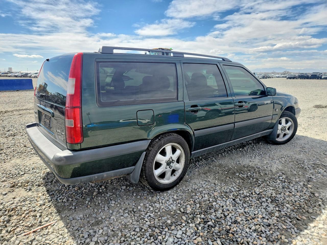 2000 Volvo V70 Xc Green vin: YV1LZ56D6Y2738809