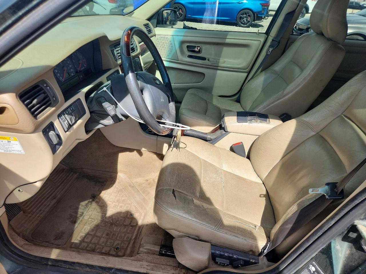 2000 Volvo V70 Xc Green vin: YV1LZ56D6Y2738809
