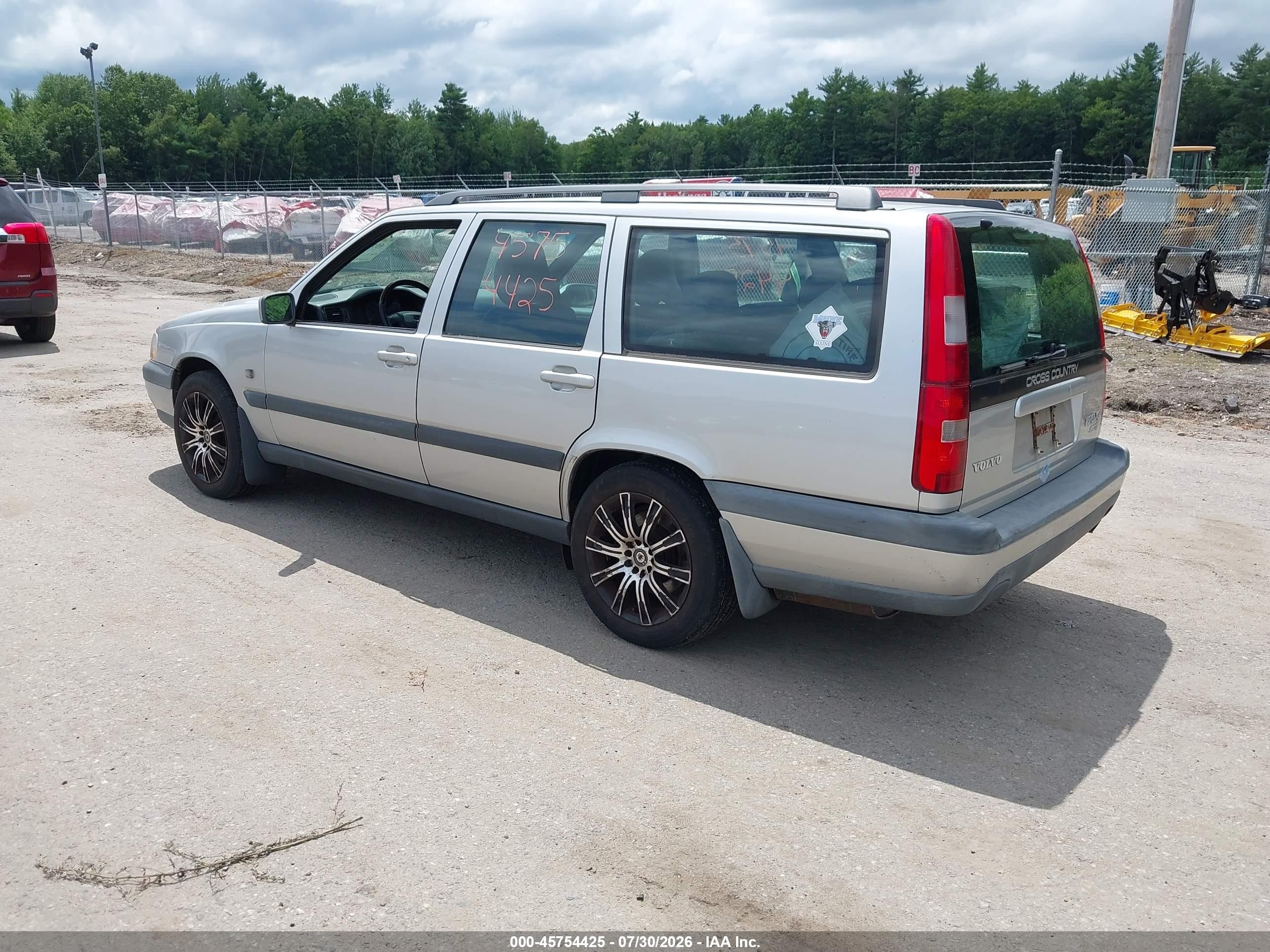 2000 Volvo V70 Xc/xc Se Silver vin: YV1LZ56D9Y2733247