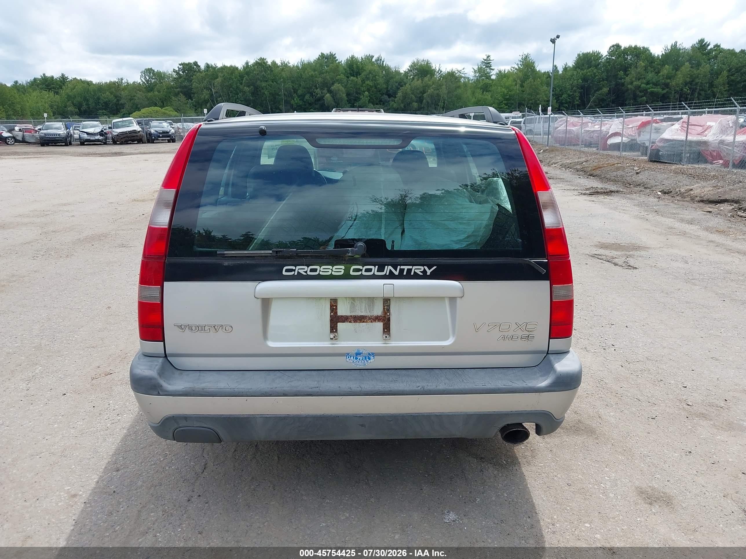 2000 Volvo V70 Xc/xc Se Silver vin: YV1LZ56D9Y2733247