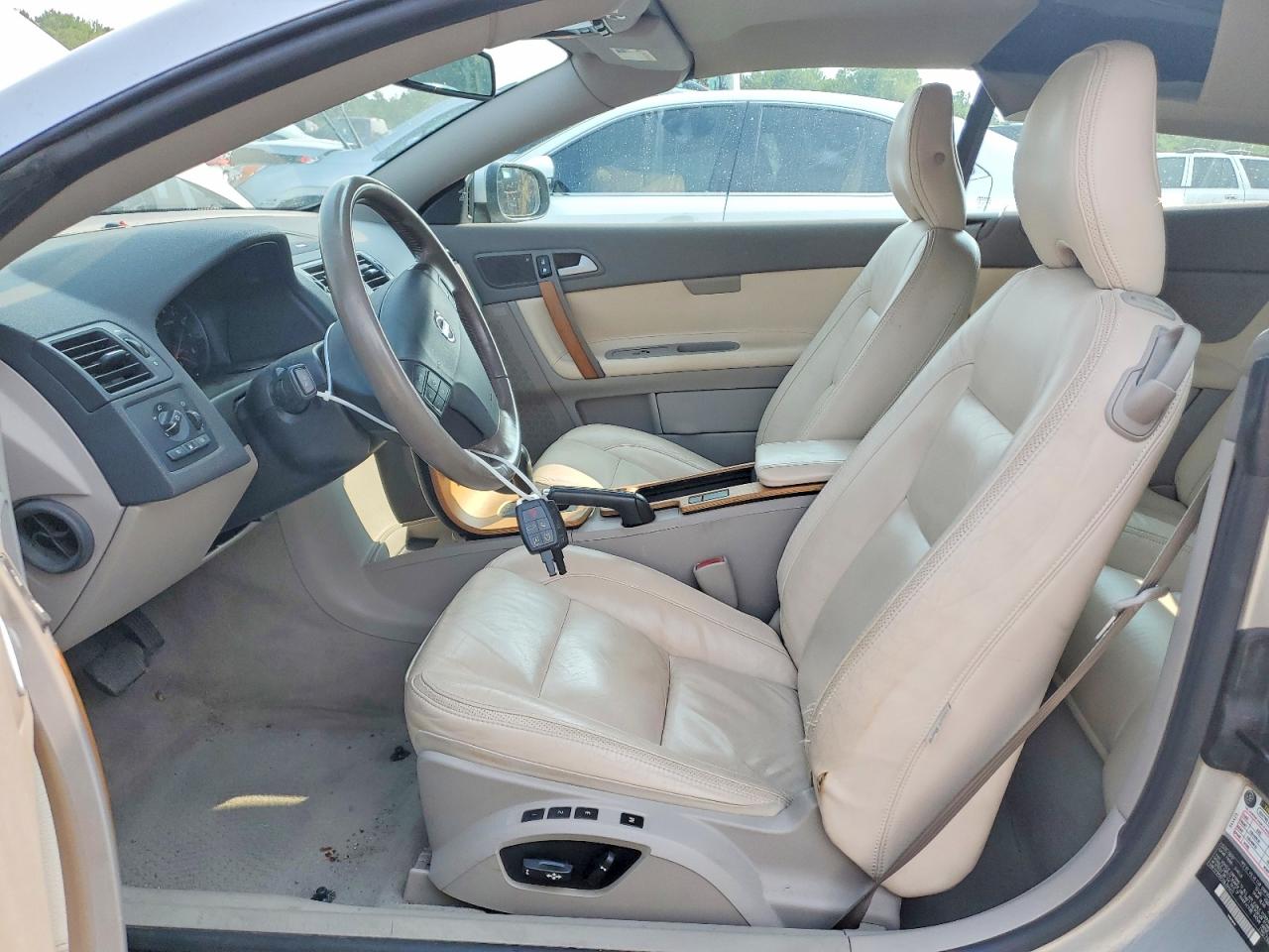 2008 Volvo C70 T5 Silver vin: YV1MC67208J044423