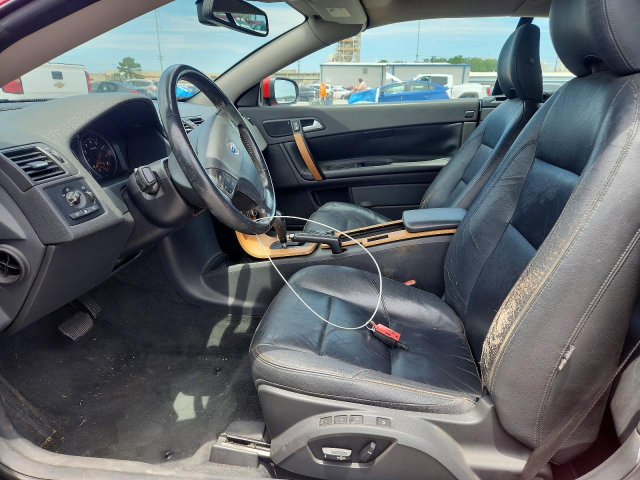 2008 Volvo C70 T5 Red vin: YV1MC67208J053865