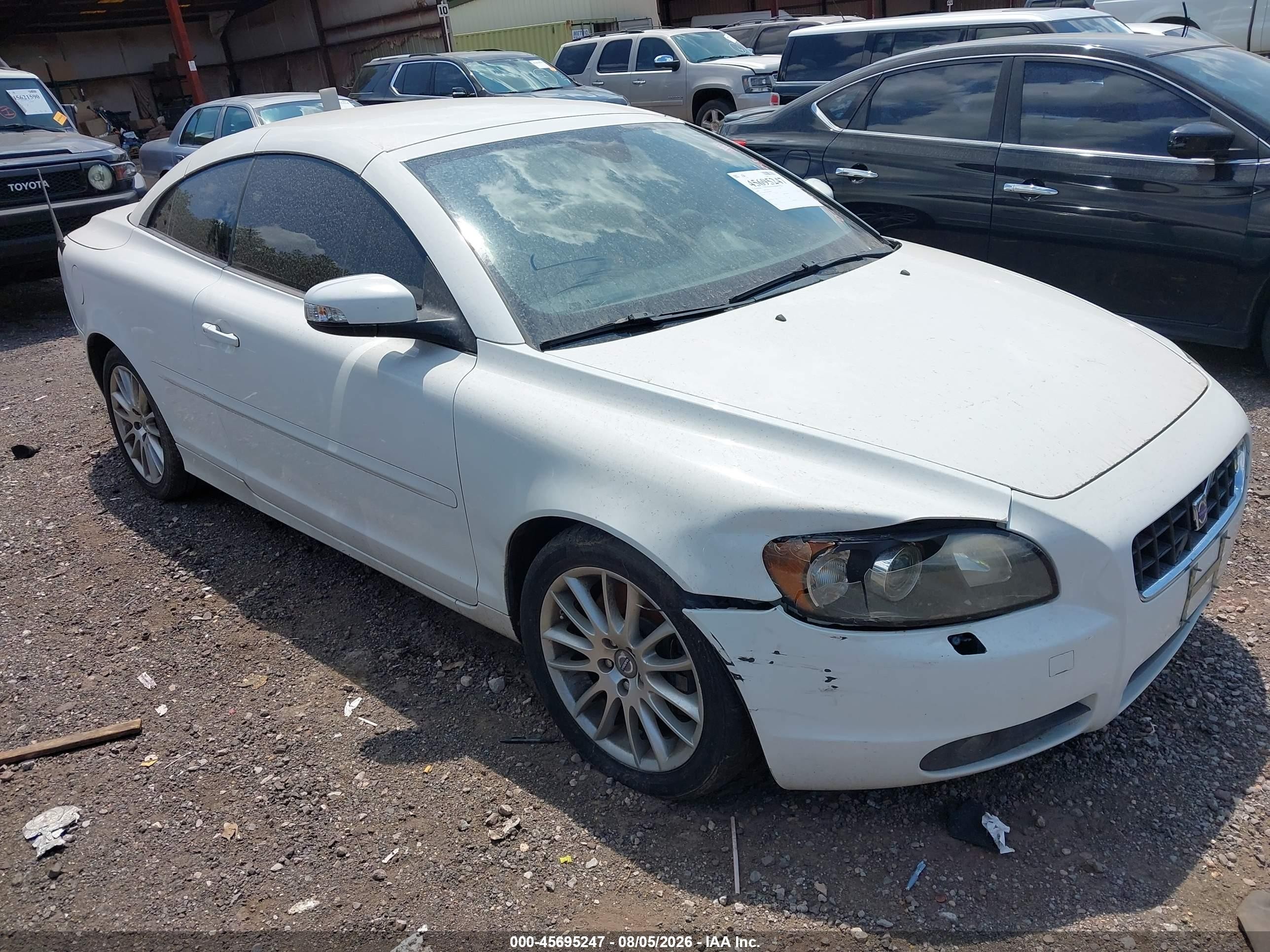 YV1MC67208J058483