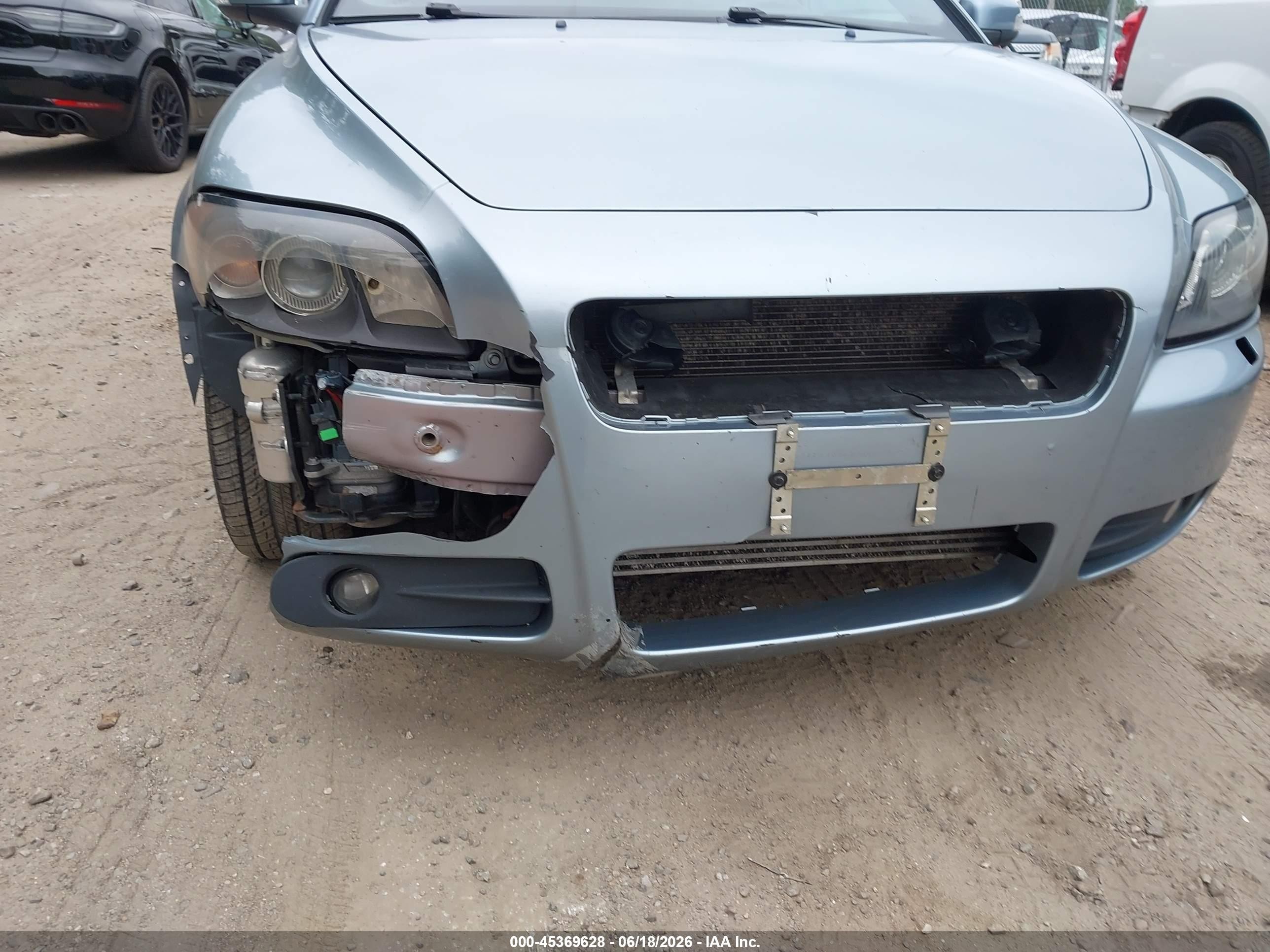 2009 Volvo C70 T5 Light Blue vin: YV1MC67209J075415