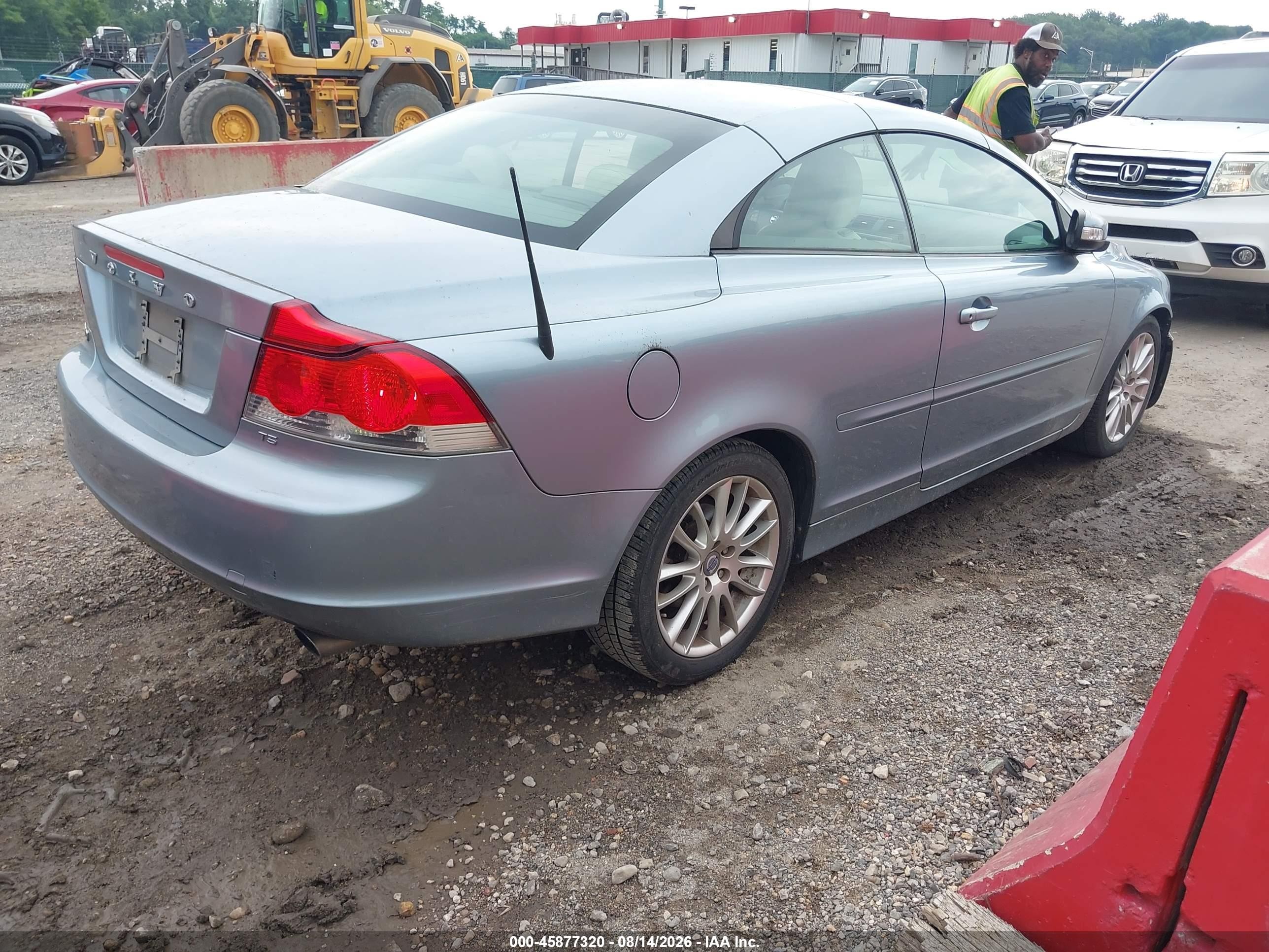 2009 Volvo C70 T5 Blue vin: YV1MC67219J072913