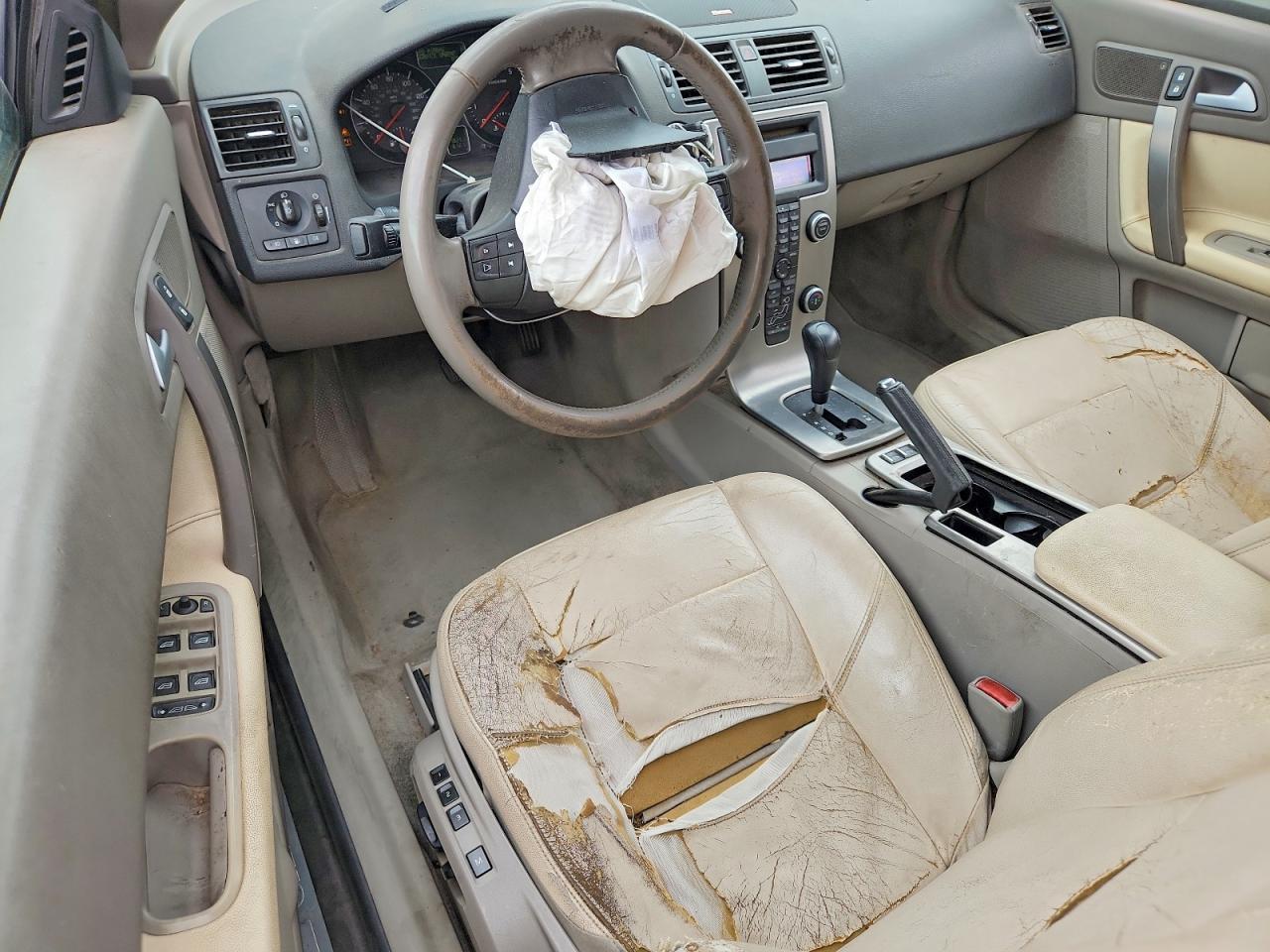 2008 Volvo C70 T5 Черный vin: YV1MC67228J053365