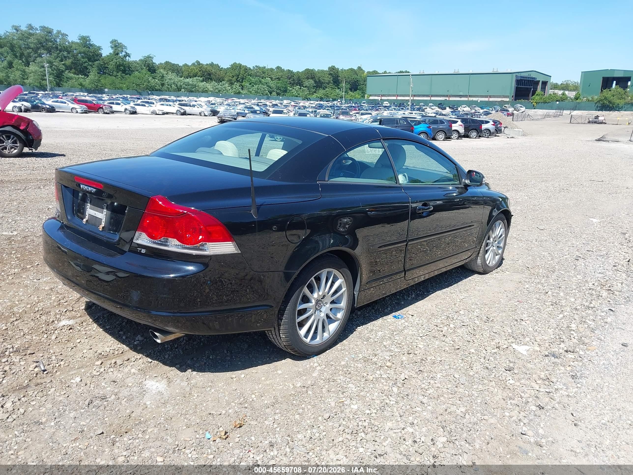 2008 Volvo C70 T5 M Black vin: YV1MC67238J041807