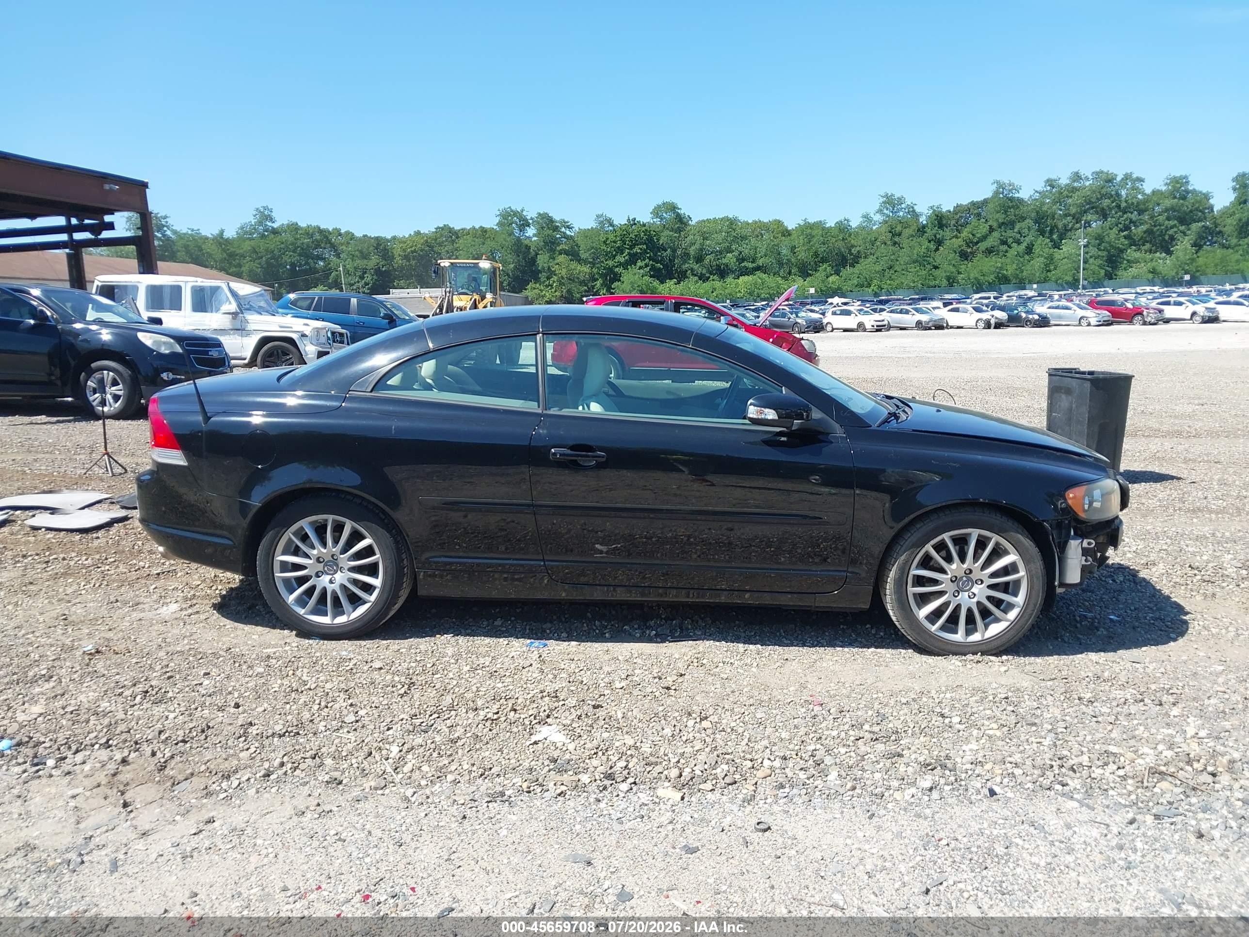 2008 Volvo C70 T5 M Black vin: YV1MC67238J041807