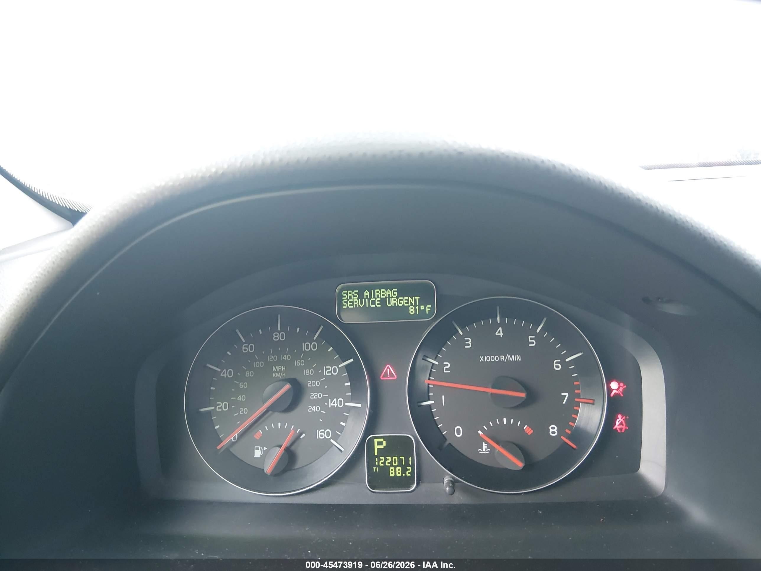 2008 Volvo C70 T5 M Silver vin: YV1MC67238J052791