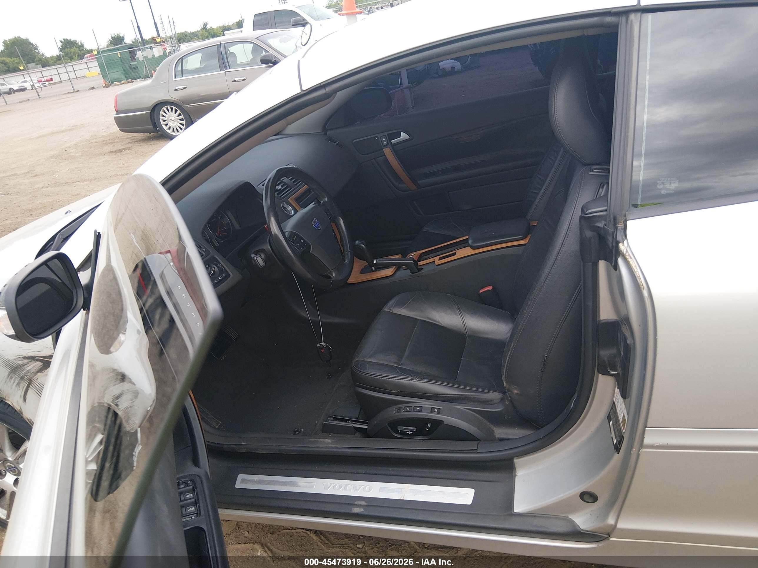 2008 Volvo C70 T5 M Silver vin: YV1MC67238J052791