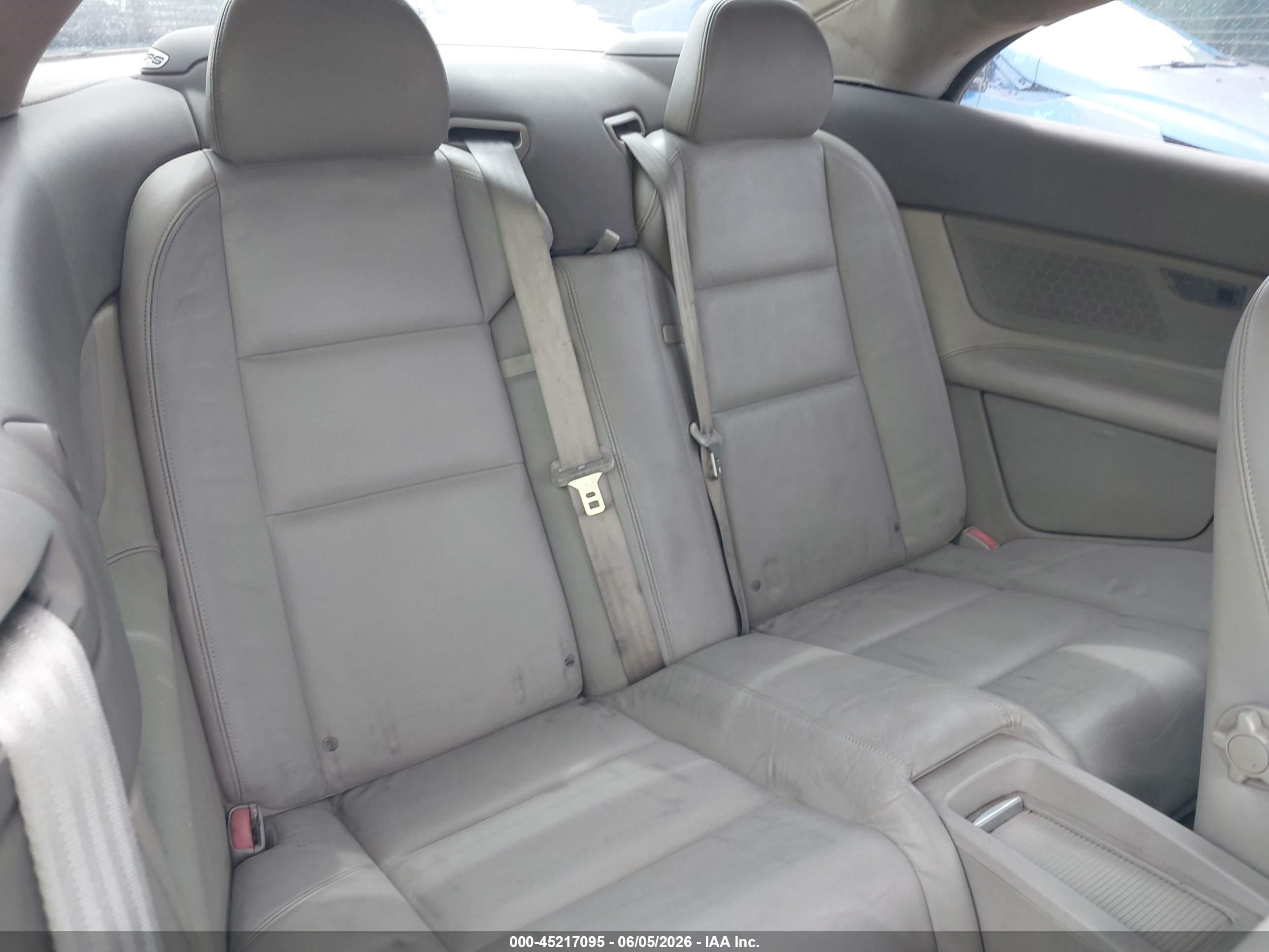 2008 Volvo C70 T5 Silver vin: YV1MC67248J052640