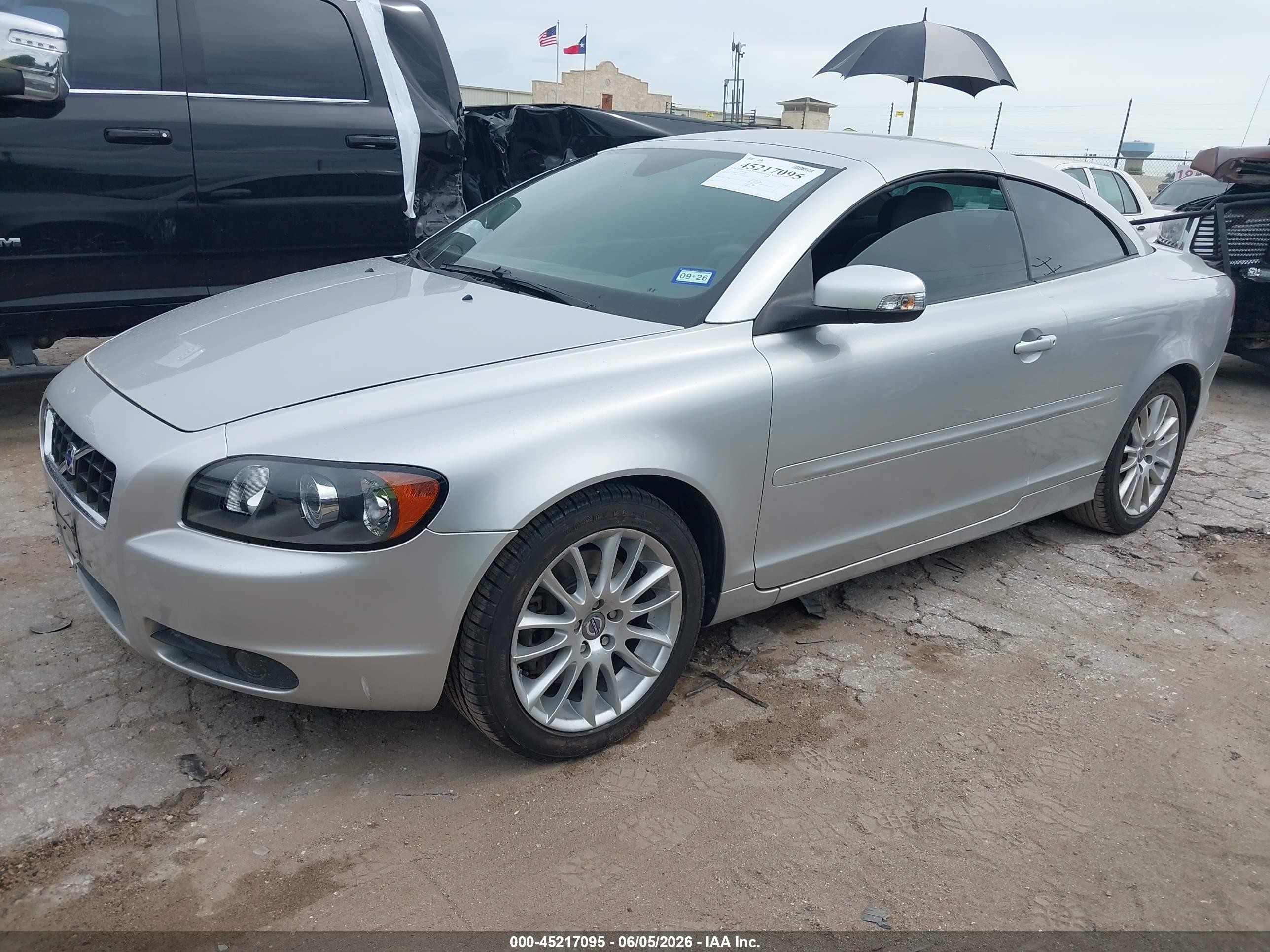 2008 Volvo C70 T5 Silver vin: YV1MC67248J052640
