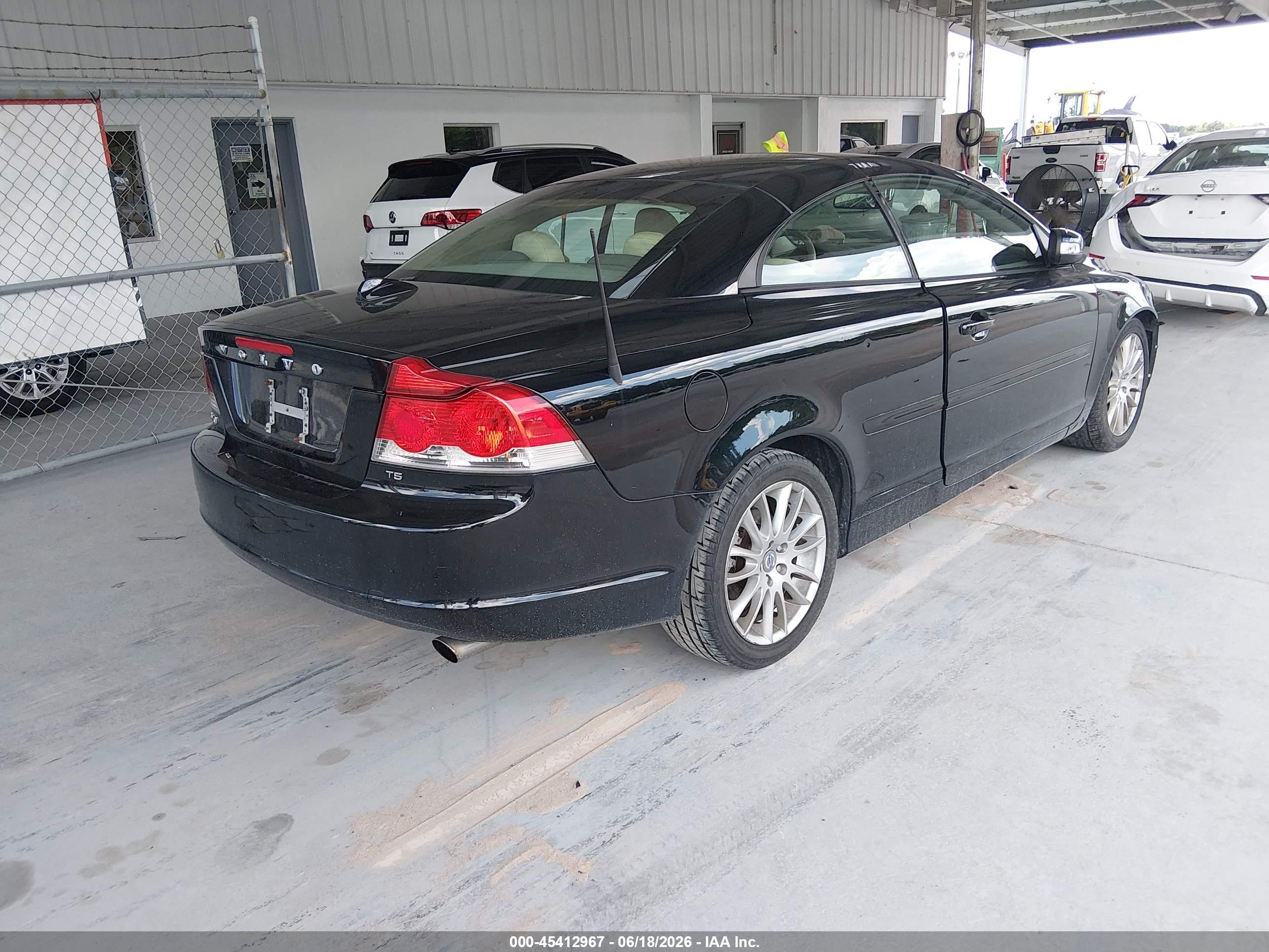 2009 Volvo C70 T5 Black vin: YV1MC67269J072695
