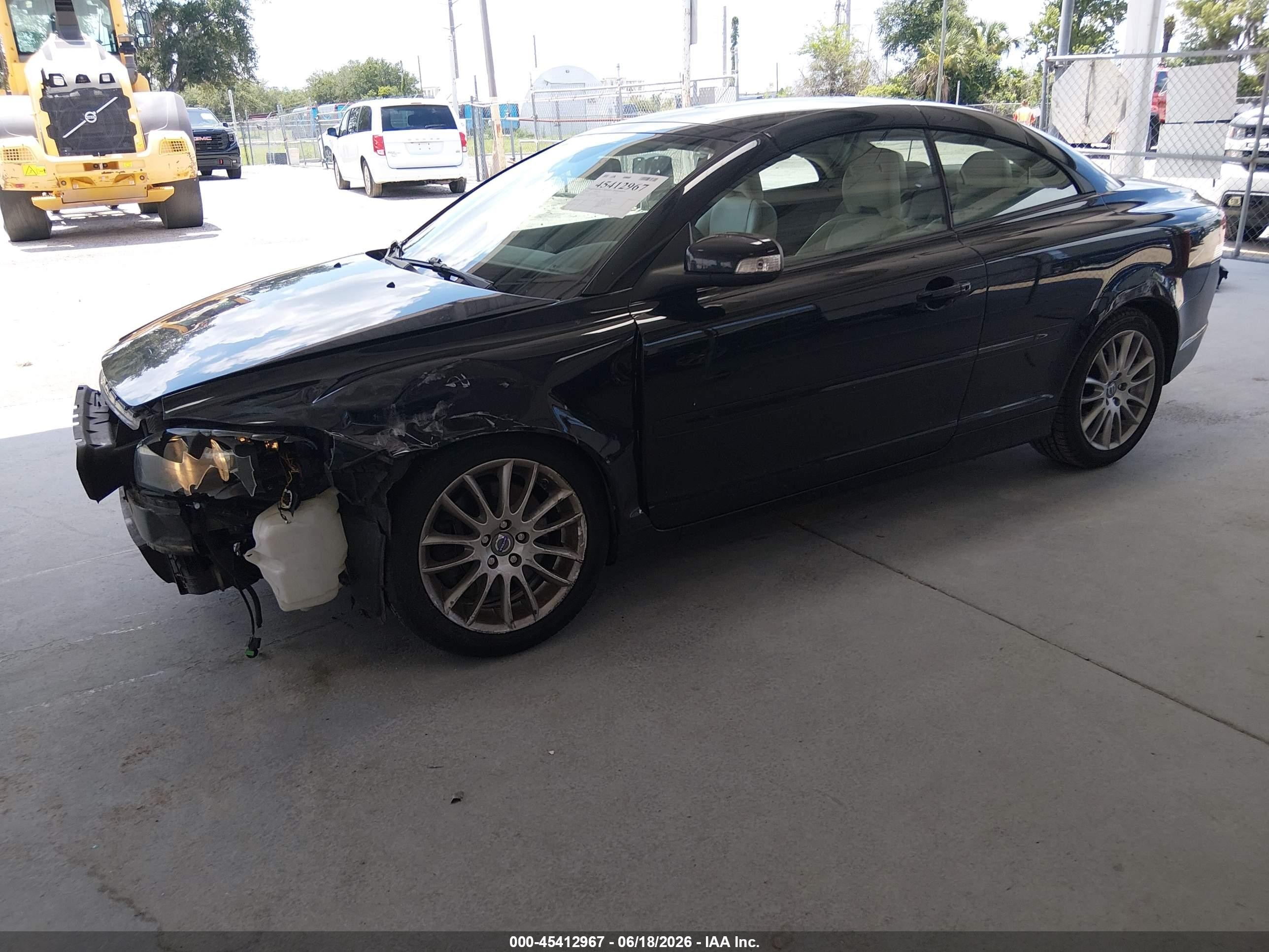 2009 Volvo C70 T5 Black vin: YV1MC67269J072695