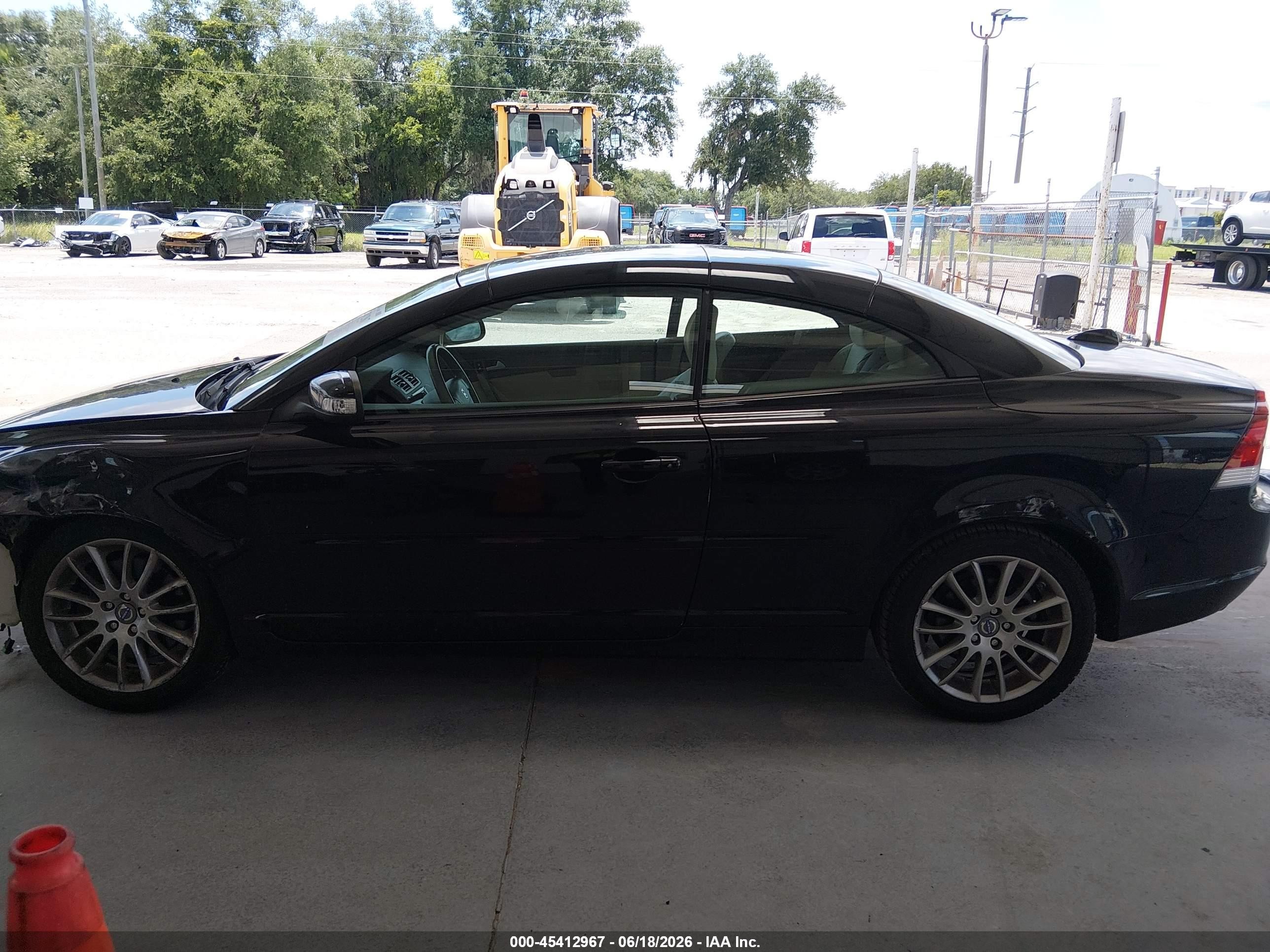2009 Volvo C70 T5 Black vin: YV1MC67269J072695