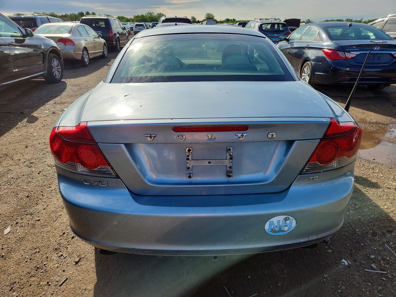 2009 Volvo C70 T5 Blue vin: YV1MC67279J076710