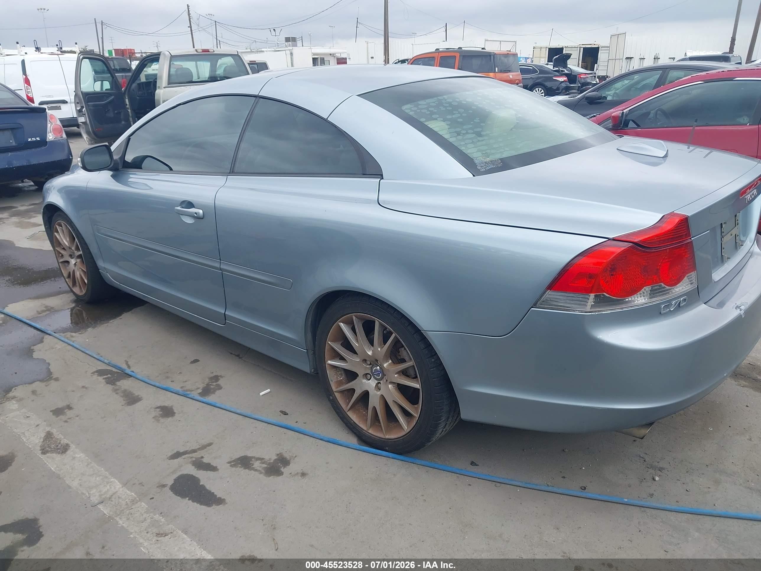 2008 Volvo C70 T5 M Blue vin: YV1MC67288J042483