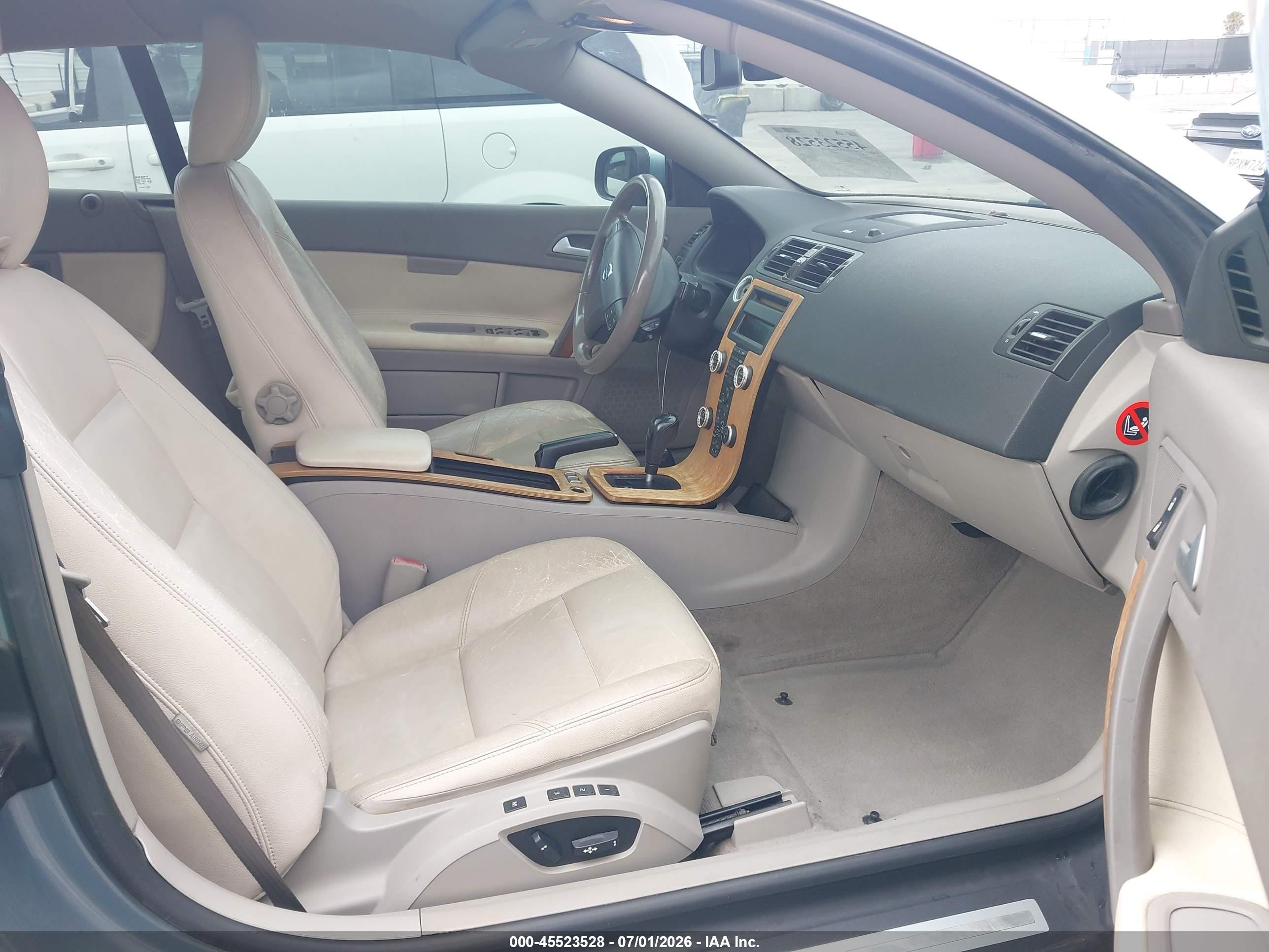 2008 Volvo C70 T5 M Blue vin: YV1MC67288J042483