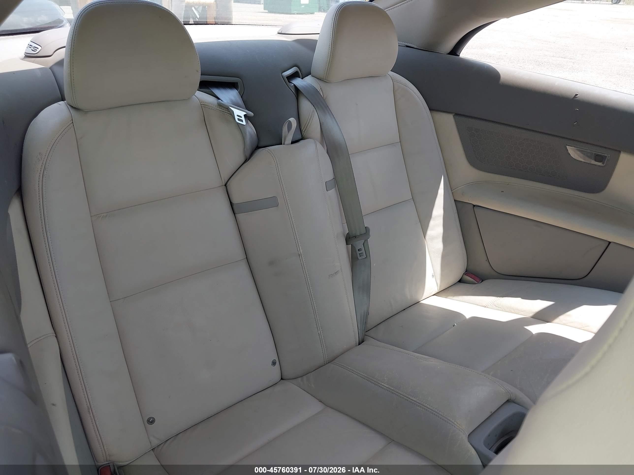 2008 Volvo C70 T5 M Red vin: YV1MC67288J050485
