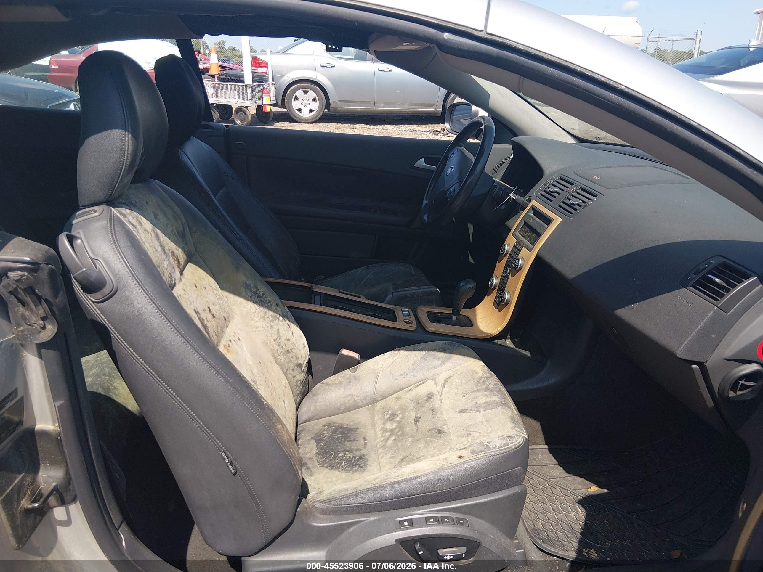 2008 Volvo C70 T5 M Silver vin: YV1MC67288J053015